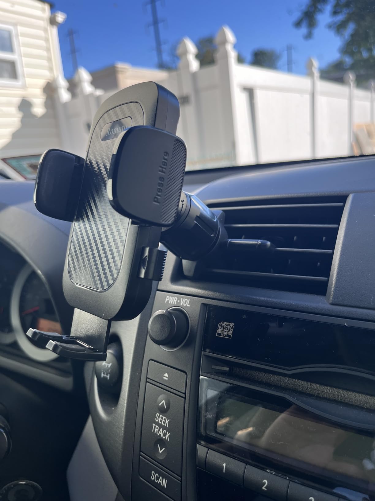 Romuto Car Phone Holder Mount【Strongest Suction】 Phone Mount for Car Cell Phone Holders for Your Car Accessories for Women Men Dashboard/Windshield/Vent Camera Mounts Truck Stand for iPhone Samsung - Customer Photo 1