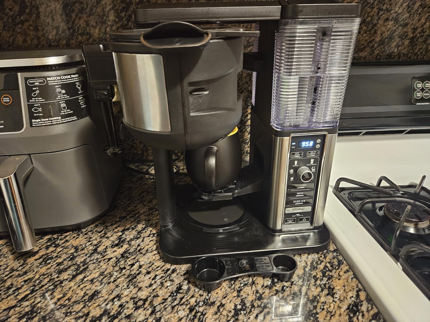 Ninja Hot & Iced XL Coffee Maker with Rapid Cold Brew, 4 Brew Styles, 8 Sizes Small Cup to Travel Mug, Single-Serve Coffee Brewer, 12-Cup Carafe, Permanent Filter, Removable Reservoir, Black, CM371 - Customer Photo 3