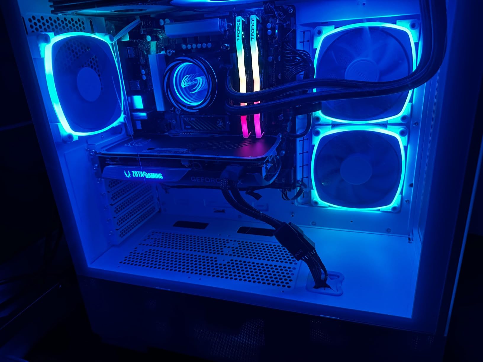 Skytech Gaming Azure Desktop PC, Intel i7 14700F 2.1 GHz (5.3GHz), NVIDIA RTX 4070 Super 12GB, 1TB Gen4 NVMe SSD, 32GB DDR5 RAM 5200 RGB, 750W Gold PSU, 360mm ARGB AIO, Wi-Fi, Win 11 - Customer Photo 5