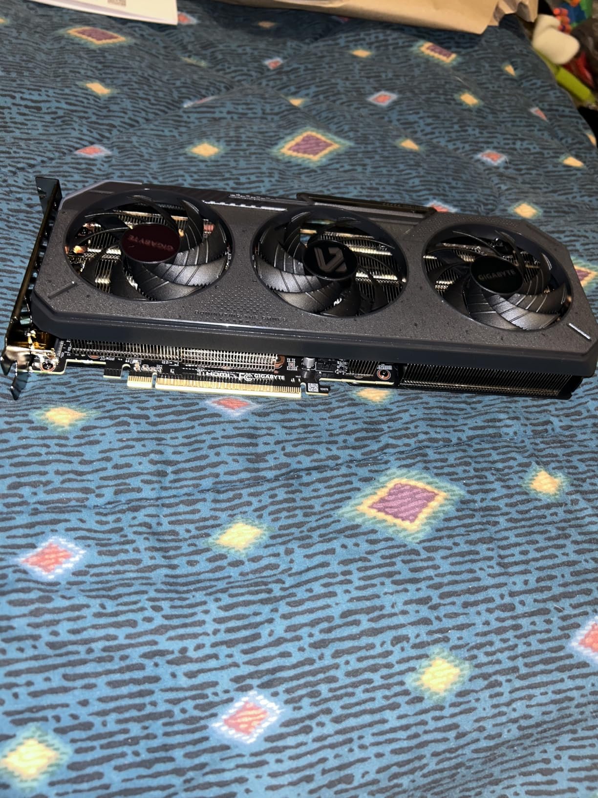 GIGABYTE Radeon RX 7600 XT Gaming OC 16G Graphics Card, 3X WINDFORCE Fans 16GB 128-bit GDDR6, GV-R76XTGAMING OC-16GD Video Card Customer Review GIGABYTE Radeon RX 7600 XT Gaming OC 16G Graphics Card, 3X WINDFORCE Fans 16GB 128-bit GDDR6, GV-R76XTGAMING OC-16GD Video Card - Customer Photo 2