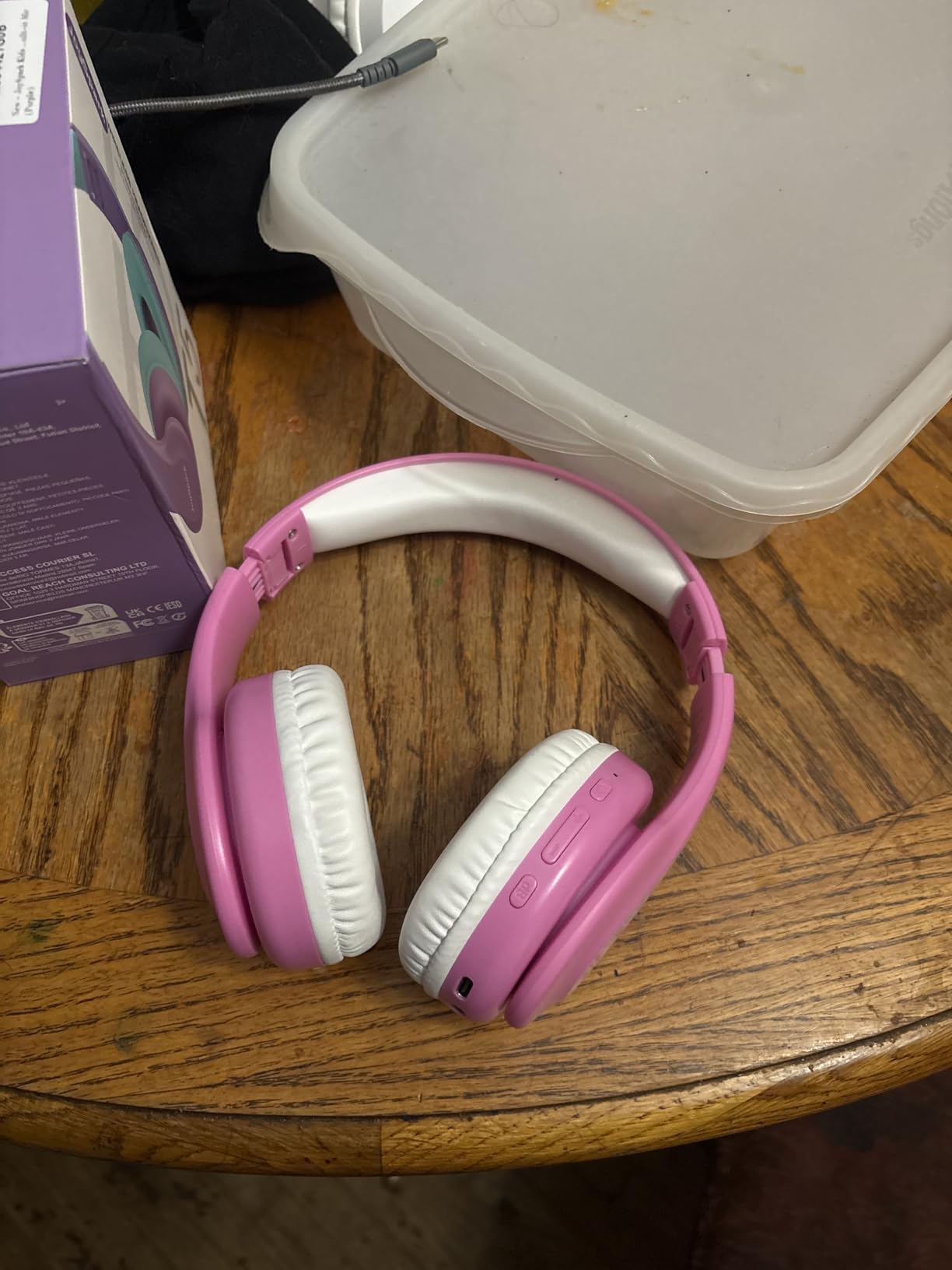 Kids Bluetooth Headphones, Lightweight Wireless Headphones for Kids, 85/94dB Volume Limited, 60 Hours Playtime, Bluetooth 5.3, Over-Ear Toddler Headsets with Built-in Mic-Purple customer photo 1