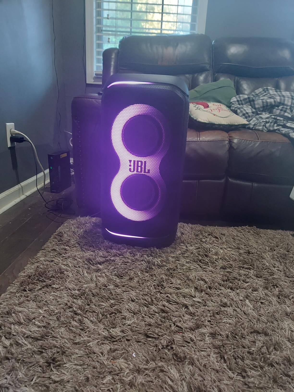 PartyBox Stage 320 - Portable Party Speaker with Telescopic Handle & Wide, Sturdy Wheels, Powerful JBL Pro Sound, Futuristic lightshow, Up to 18 Hours of Play time, Splash Proof (Black) customer photo 1