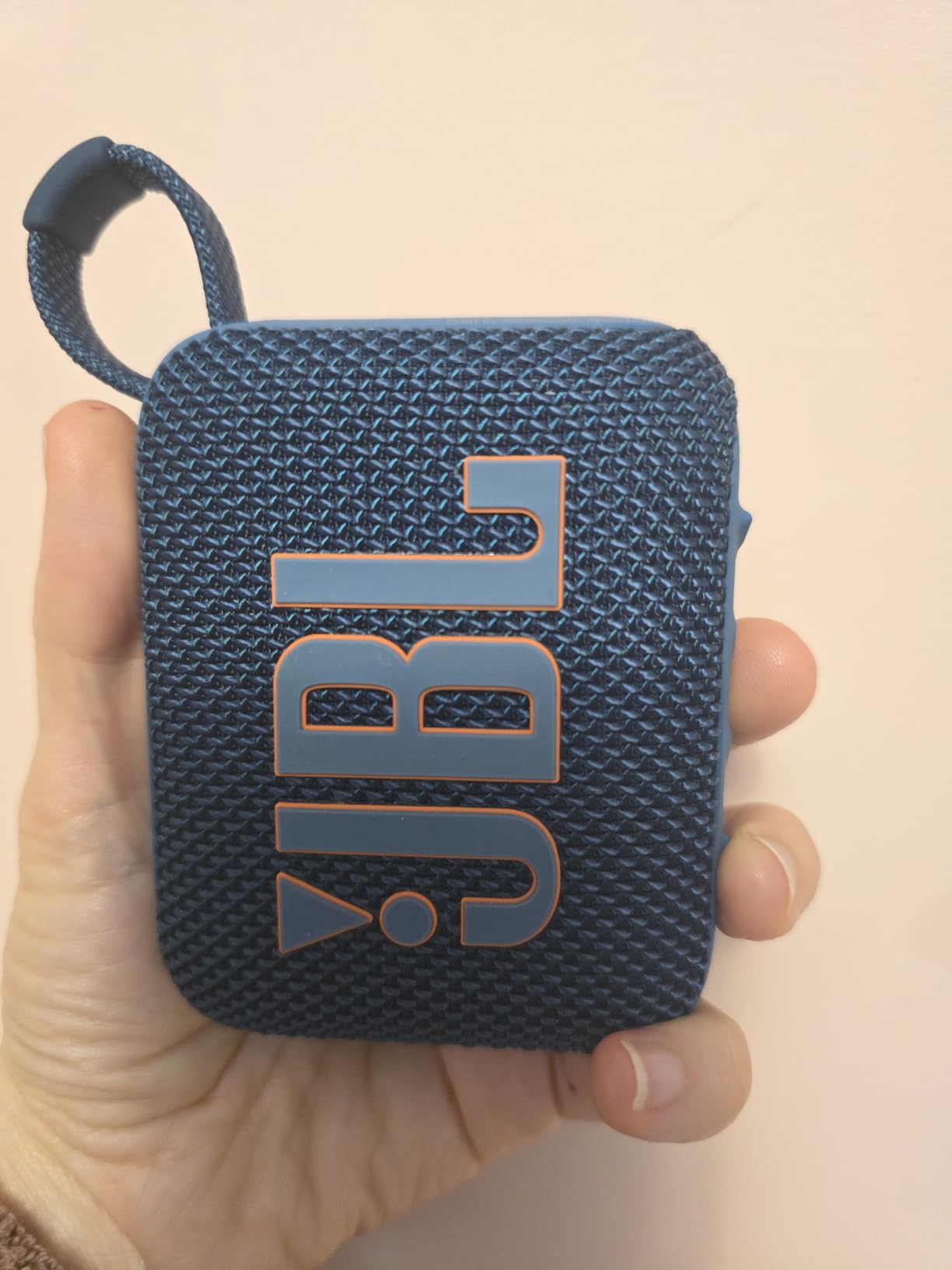JBL Go 4 - Ultra-Portable, Waterproof and Dustproof Bluetooth Speaker, Big Pro Sound with Punchy bass, 7-Hour Built-in Battery, Made in Part with Recycled Materials (White) - Customer Photo 1