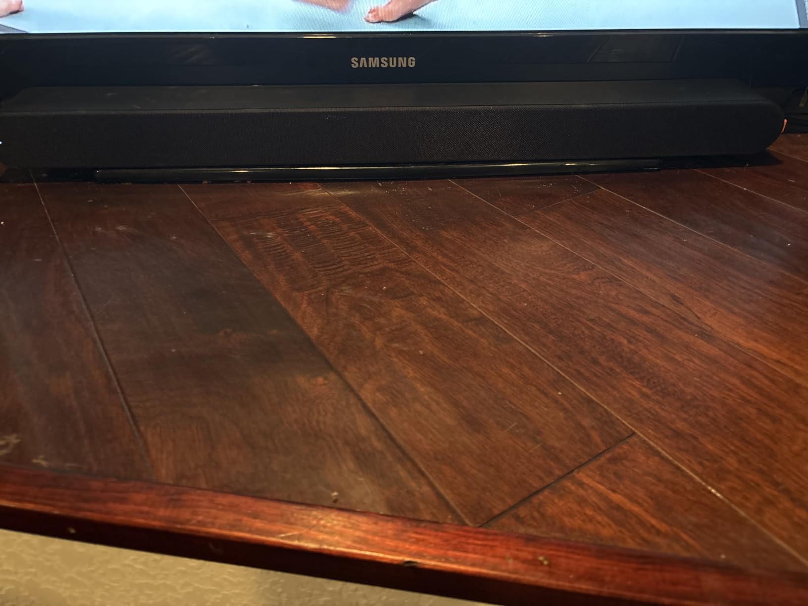 VIZIO 2.0 Soundbar w/Dolby Atmos & DTS:X, Bluetooth Speaker, QuickFit™ Compatible – SV200M-08 (New, 2024 Model) Customer Review VIZIO 2.0 Soundbar w/Dolby Atmos & DTS:X, Bluetooth Speaker, QuickFit™ Compatible – SV200M-08 (New, 2024 Model) - Customer Photo 1