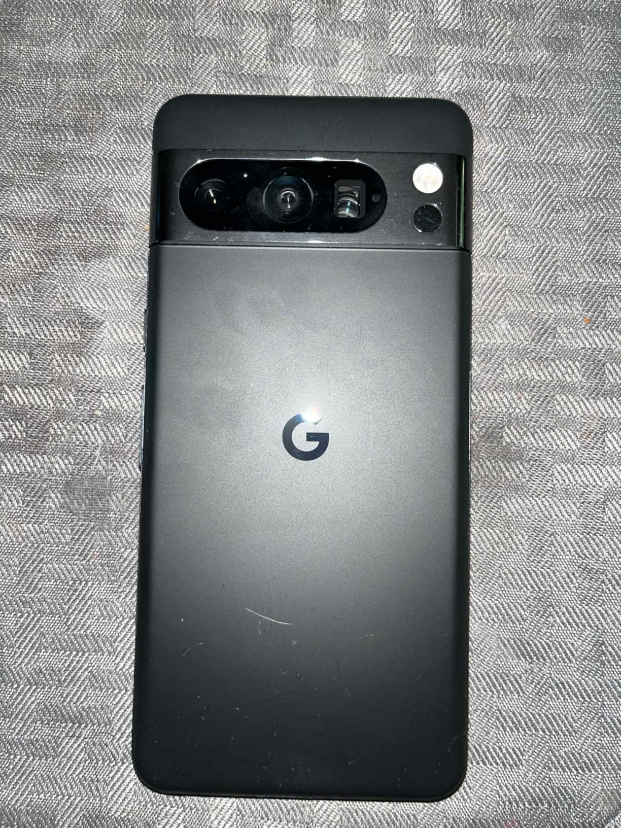 Google Pixel 8 Pro - Unlocked Android Smartphone with Telephoto Lens and Super Actua Display - 24-Hour Battery - Obsidian - 256 GB (Renewed) - Customer Photo 4
