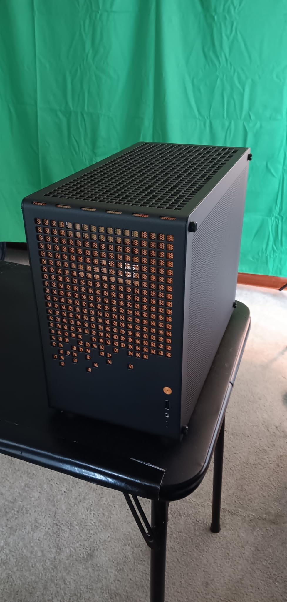 JONSBO/JONSPLUS Z20 Black Micro-ATX Mini Tower PC Case,with Detachable Carrying Handle, Mini Size, High-Performance Hardware Compatible, Support 240AIO, H160mm Cooler, Matx Black Customer Review JONSBO/JONSPLUS Z20 Black Micro-ATX Mini Tower PC Case,with Detachable Carrying Handle, Mini Size, High-Performance Hardware Compatible, Support 240AIO, H160mm Cooler, Matx Black - Customer Photo 3