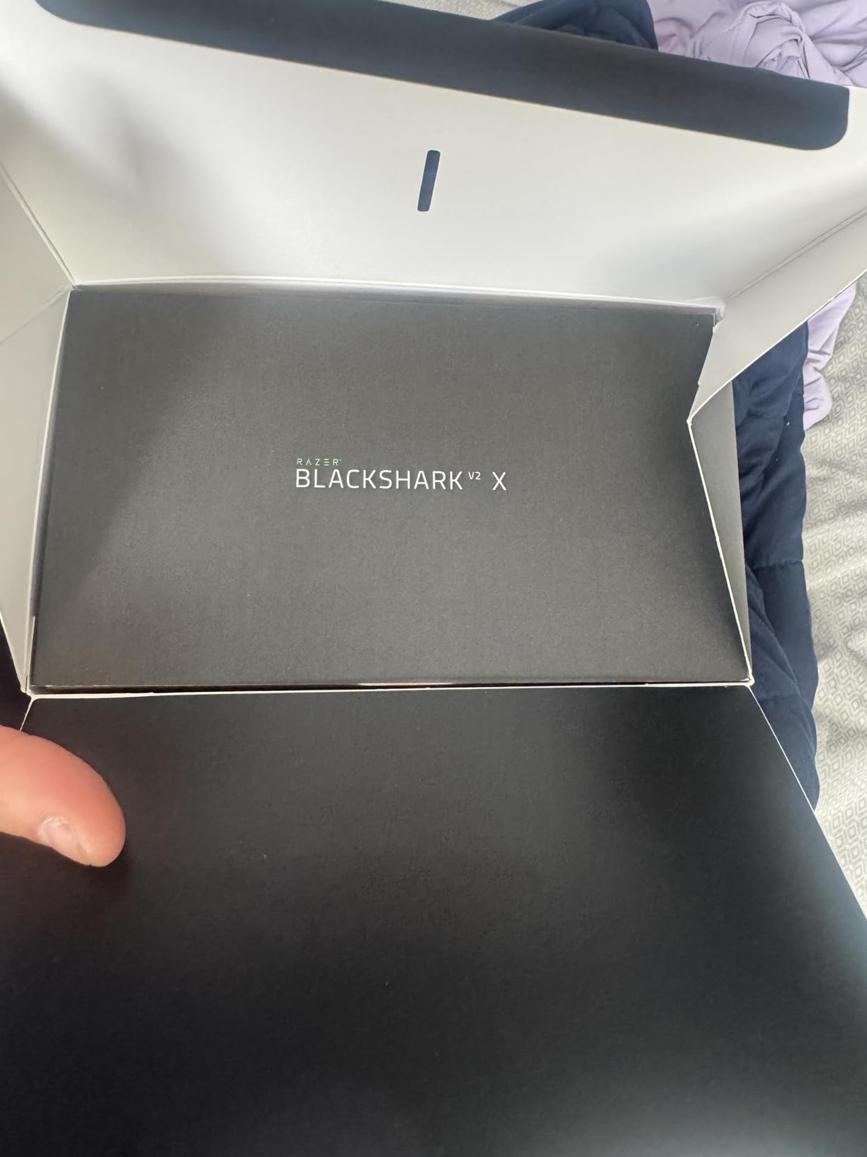 Razer BlackShark V2 X Xbox Gaming Headset: 50mm Drivers - Cardioid Mic - Lightweight - Comfortable, Noise Isolating Earcups - for Xbox Series X, Series S, PS5, PC, Switch via 3.5mm Audio Jack - Black - Customer Photo 2