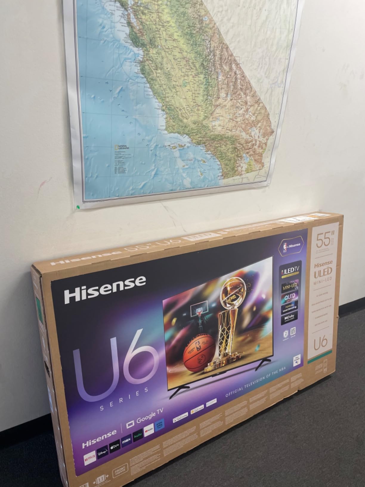 Hisense 55-Inch Class U6 Series Mini-LED ULED 4K UHD Google Smart TV (55U6N) - QLED, Motion Rate 240, HDR 10+, Full Array Local Dimming, Game Mode Plus, Alexa Compatibility - Customer Photo 2