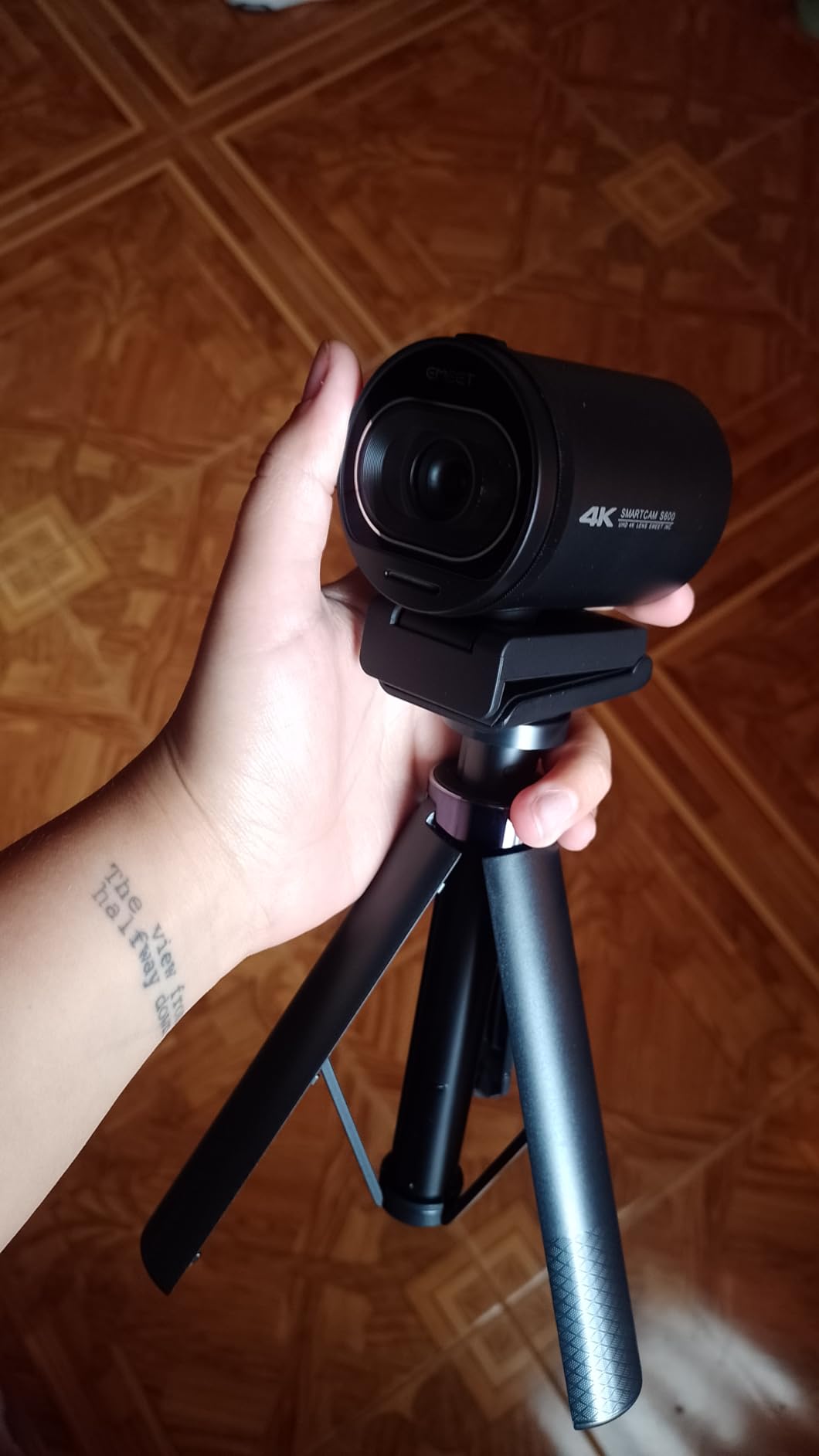 EMEET S600 4K Webcam for Streaming - Sony 1/2.5'' Sensor, PDAF Autofocus, 1080P@60FPS, 2 Noise Reduction Mics, Built-in Privacy Cover, 73° FOV, Streaming Camera for Live Commerce/Gaming/Beauty Customer Review EMEET S600 4K Webcam for Streaming - Sony 1/2.5'' Sensor, PDAF Autofocus, 1080P@60FPS, 2 Noise Reduction Mics, Built-in Privacy Cover, 73° FOV, Streaming Camera for Live Commerce/Gaming/Beauty - Customer Photo 2