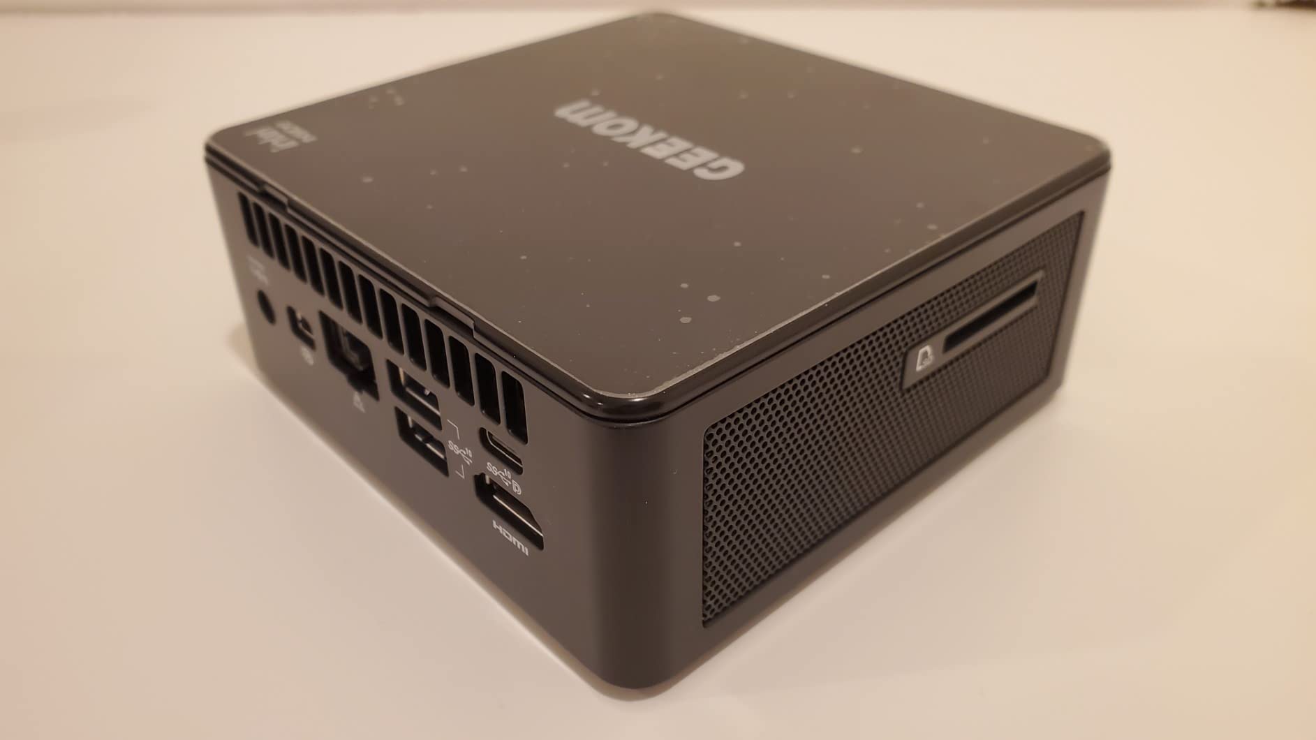 GEEKOM A8 Mini PC with AMD Ryzen 9 8945HS (Beats 8745HS), 3-Year Coverage, 32GB DDR5 RAM 2TB PCIe 4.0 NVMe SSD, Windows 11 Pro Mini Desktop Computers, AMD Ryzen AI/Radeon 780M/WiFi 6E/USB4/8K/SD Slot - Customer Photo 2