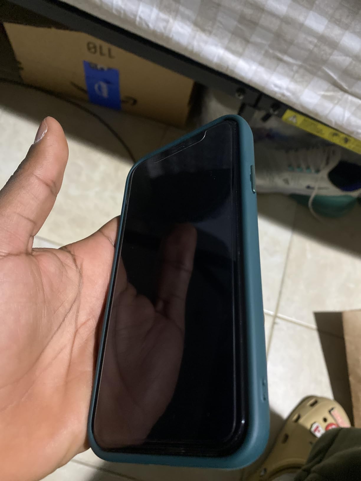 for iPhone 11 Case, Matte Magnetic Phone Case with 1 Screen Protector, Compatible with Magsafe, Translucent Frosted Slim Shockproof Protective Cover for iPhone 11 6.1 inch, Black Customer Review for iPhone 11 Case, Matte Magnetic Phone Case with 1 Screen Protector, Compatible with Magsafe, Translucent Frosted Slim Shockproof Protective Cover for iPhone 11 6.1 inch, Black - Customer Photo 3