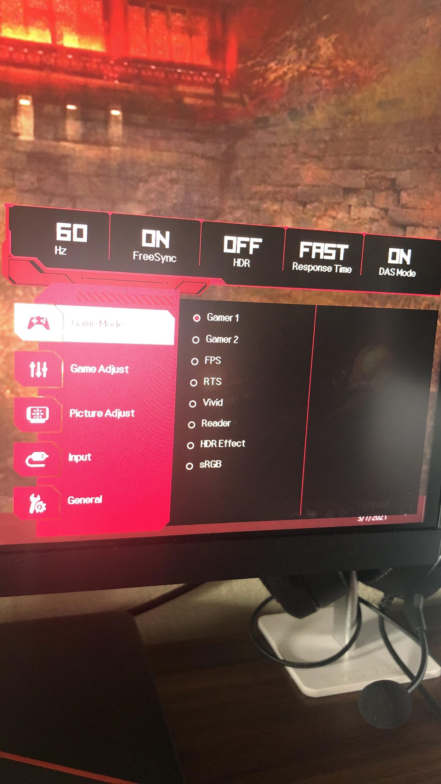 LG 27GS60QC-B Ultragear Curved Gaming Monitor 27-Inch QHD (2560x1440) 180Hz 1ms 1000R AMD FreeSync HDR10 HDMIx2 DisplayPort Borderless Design Black Stabilizer DAS Crosshair FPS Counter - Black Customer Review LG 27GS60QC-B Ultragear Curved Gaming Monitor 27-Inch QHD (2560x1440) 180Hz 1ms 1000R AMD FreeSync HDR10 HDMIx2 DisplayPort Borderless Design Black Stabilizer DAS Crosshair FPS Counter - Black - Customer Photo 4