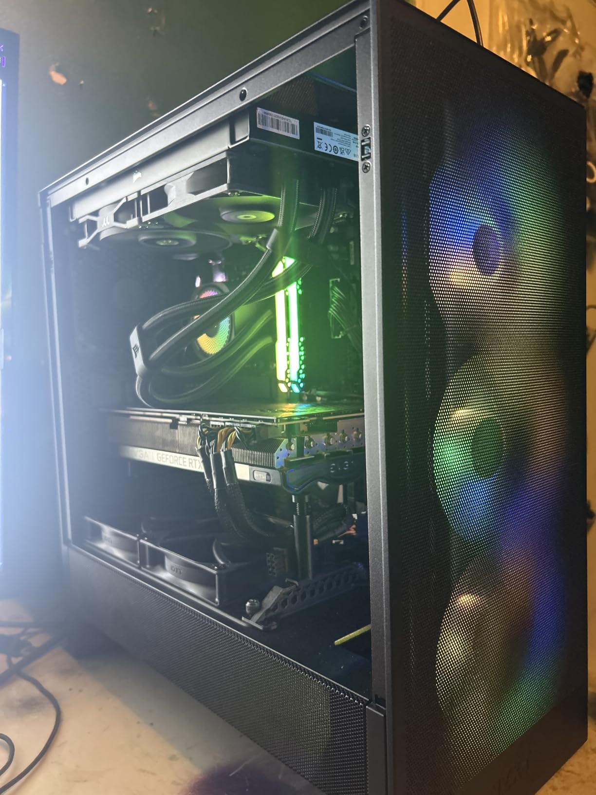 NZXT H5 Flow 2024 - Compact ATX Mid-Tower PC Gaming Case - High Airflow - 2 x 120mm Fans Included - 360mm Front & 240mm Top Radiator Support - Cable Management System - Tempered Glass - Black - Customer Photo 2