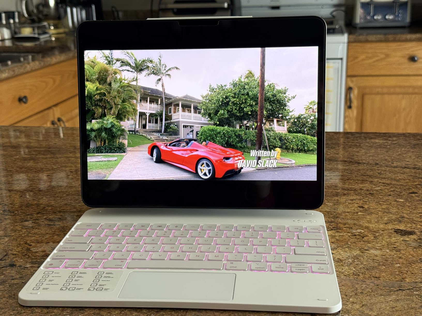 Apple iPad Pro 13-Inch (M4): Built for Apple Intelligence, Ultra Retina XDR Display, 256GB, 12MP Front/Back Camera, LiDAR Scanner, Wi-Fi 6E, Face ID, All-Day Battery Life — Space Black Customer Review Apple iPad Pro 13-Inch (M4): Built for Apple Intelligence, Ultra Retina XDR Display, 256GB, 12MP Front/Back Camera, LiDAR Scanner, Wi-Fi 6E, Face ID, All-Day Battery Life — Space Black - Customer Photo 3