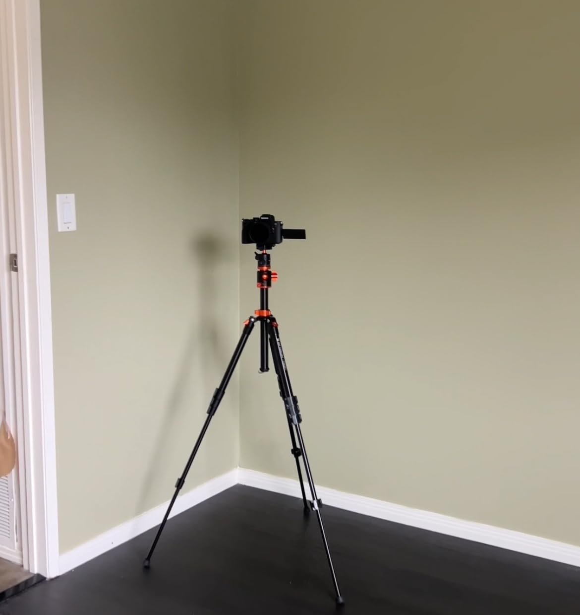 K&F CONCEPT 90''/230cm Overhead Camera Tripod, Horizontal Shooting Video Tripods with Fluid Head Heavy Duty 10KG Load Capacity, Detachable Monopod, for Indoor and Outdoor Use T254A7+FH-03 Customer Review K&F CONCEPT 90''/230cm Overhead Camera Tripod, Horizontal Shooting Video Tripods with Fluid Head Heavy Duty 10KG Load Capacity, Detachable Monopod, for Indoor and Outdoor Use T254A7+FH-03 - Customer Photo 2