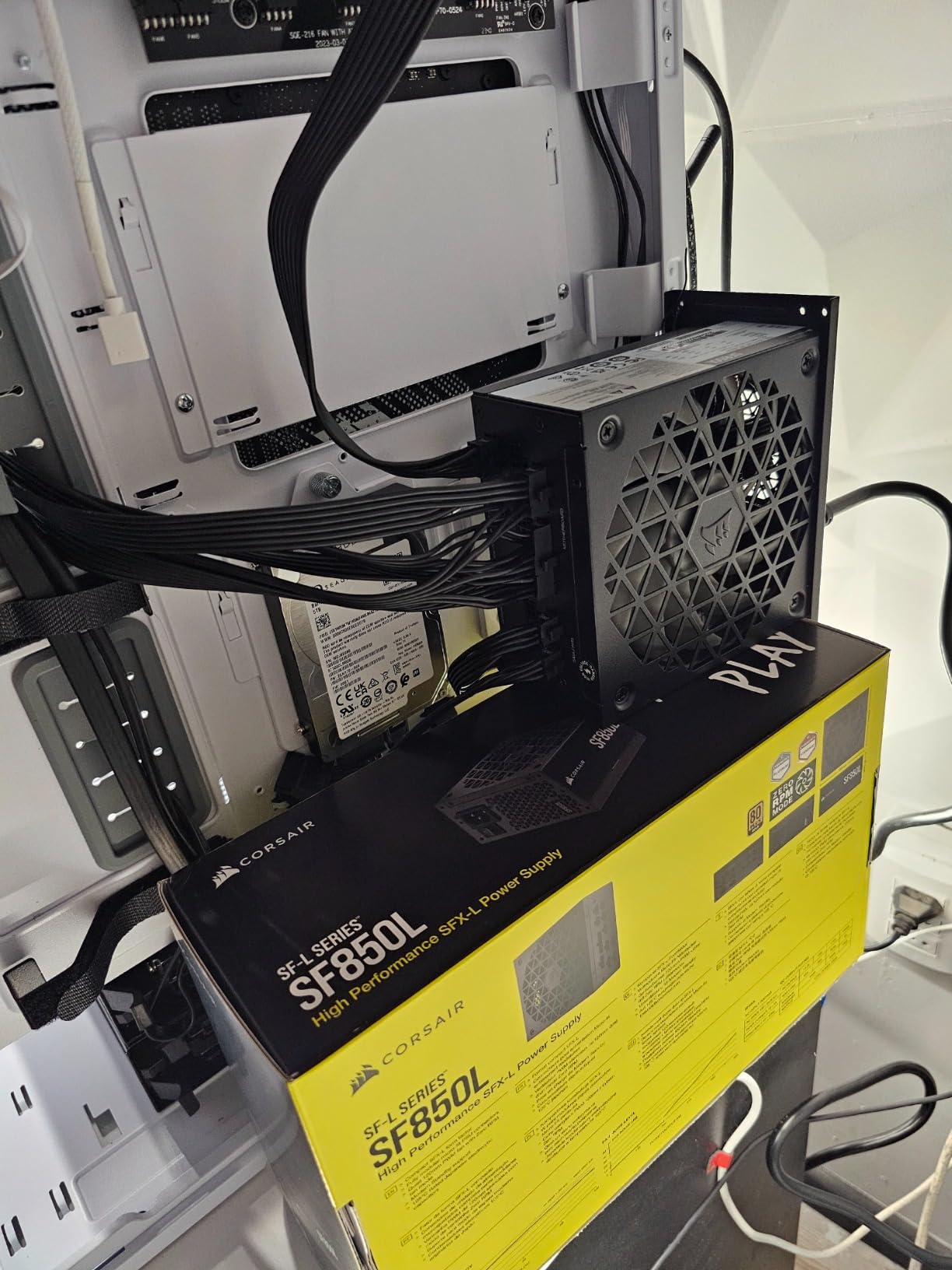 CORSAIR SF750 (2024) Fully Modular Low Noise 80 Plus Platinum ATX Power Supply – 3.1 Compliant – PCIe 5.1 Ready – SFX-to-ATX Bracket Included – Black - Customer Photo 1