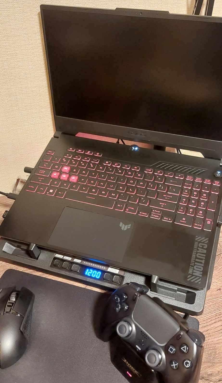 llano V10 Gaming Laptop Cooling Pad, RGB Laptop Cooler Stand with Powerful 4.72 Inch External Turbo Cooling Fan, Fast Cooling Computer 13-17.3in, Button Control, 3 Adjustable Stand, 4-Port USB C&A - Customer Photo 1