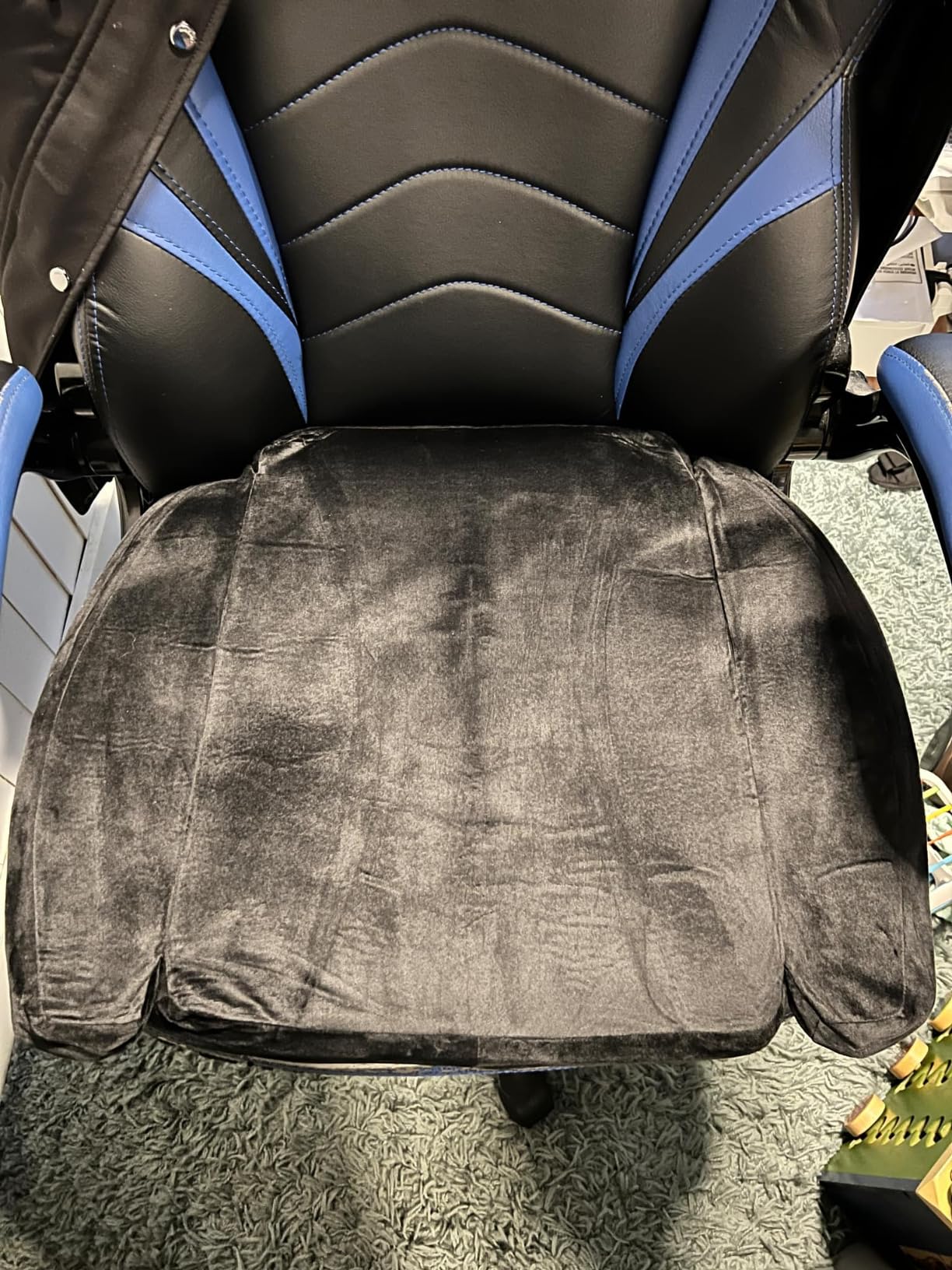 BALAPET Ultra Soft Gaming Chair Cushion for Long Sitting Gamers,Tailbone Pain Reduce Cushion for Office Chair(Black) - Customer Photo 1