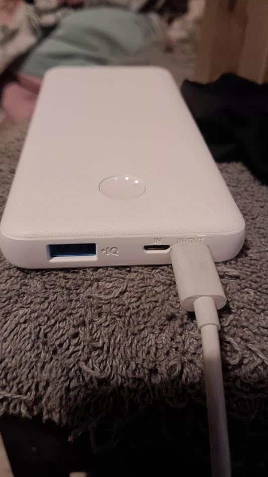 Anker Power Bank(PowerCore 10K), Compact Travel-Ready 10,000mAh Battery Pack with PowerIQ Charging Technology, 5V/3A High-Speed Charging for iPhone, iPad,and More(USB-C Input and Output(Black), 1pack) - Customer Photo 2