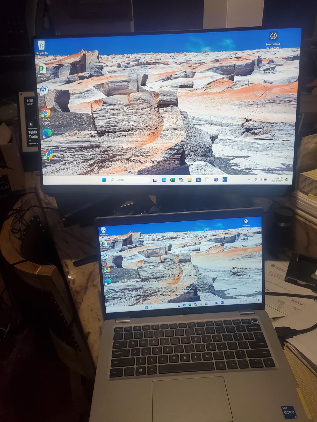 Samsung 24-Inch Odyssey G3 (G30D) Series FHD Gaming Monitor, 1ms, 180Hz, AMD FreeSync, Adjustable Stand, Black Equalizer, Virtual Aim Point, Eye Saver Mode, Flicker-Free, LS24DG302ENXZA - Customer Photo 2
