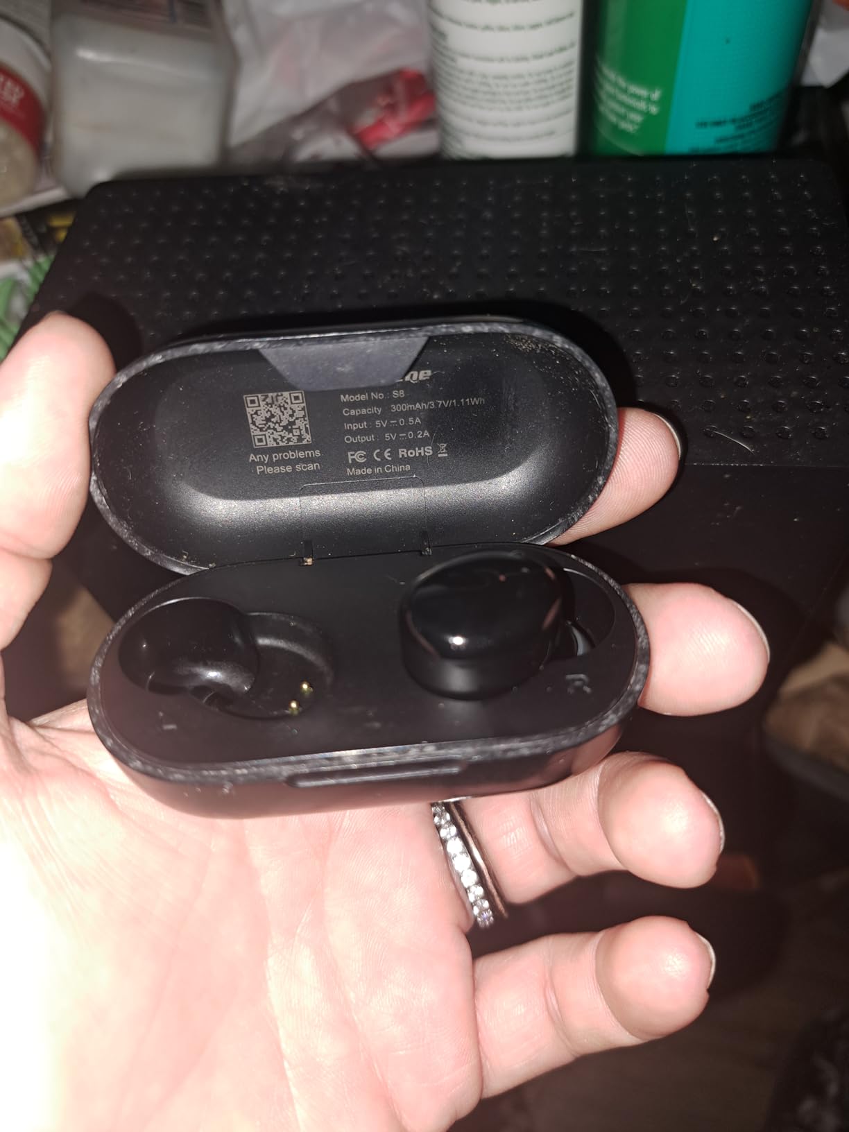kurdene Wireless Earbuds Bluetooth 5.3 in Ear Buds Light Weight Headphones,Deep Bass Sound,Built in Mics Headset,Clear Calls Earphones for Sports Workout Customer Review kurdene Wireless Earbuds Bluetooth 5.3 in Ear Buds Light Weight Headphones,Deep Bass Sound,Built in Mics Headset,Clear Calls Earphones for Sports Workout - Customer Photo 2