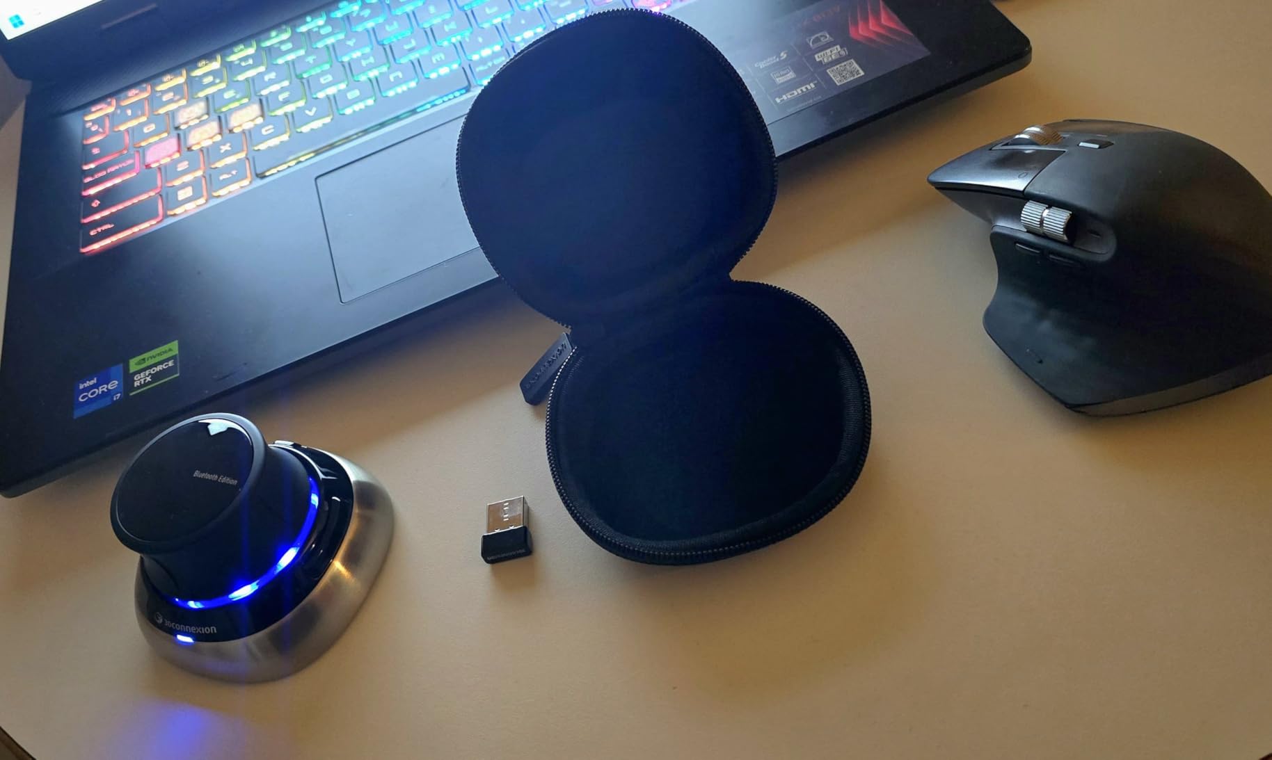 3Dconnexion SpaceMouse Wireless Bluetooth Edition - Customer Photo 2