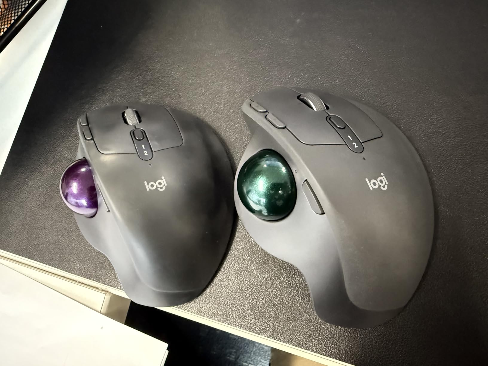 Logitech MX Ergo S Advanced Wireless Trackball Mouse, USB-C Rechargeable Wireless Ergonomic Mouse with Bluetooth and Encrypted Dongle, 6 Programmable Buttons, for PC/Mac - Graphite Customer Review Logitech MX Ergo S Advanced Wireless Trackball Mouse, USB-C Rechargeable Wireless Ergonomic Mouse with Bluetooth and Encrypted Dongle, 6 Programmable Buttons, for PC/Mac - Graphite - Customer Photo 2