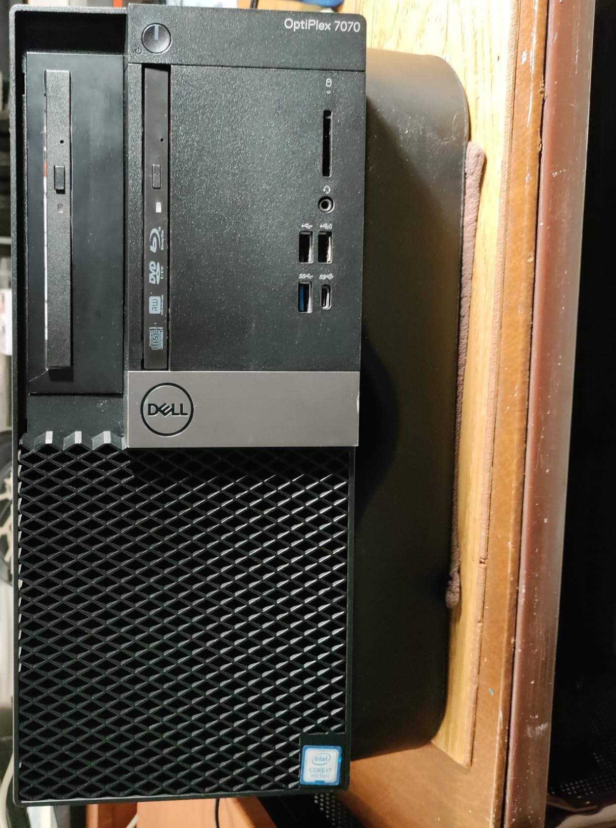 Dell Optiplex 7070 Tower Desktop Computer | Intel i7-9700 (3.4) | 32GB DDR4 RAM | 1TB SSD Solid State | Windows 11 Pro | Internal Wi-Fi 6 PCIe Adapter (Renewed) - Customer Photo 3
