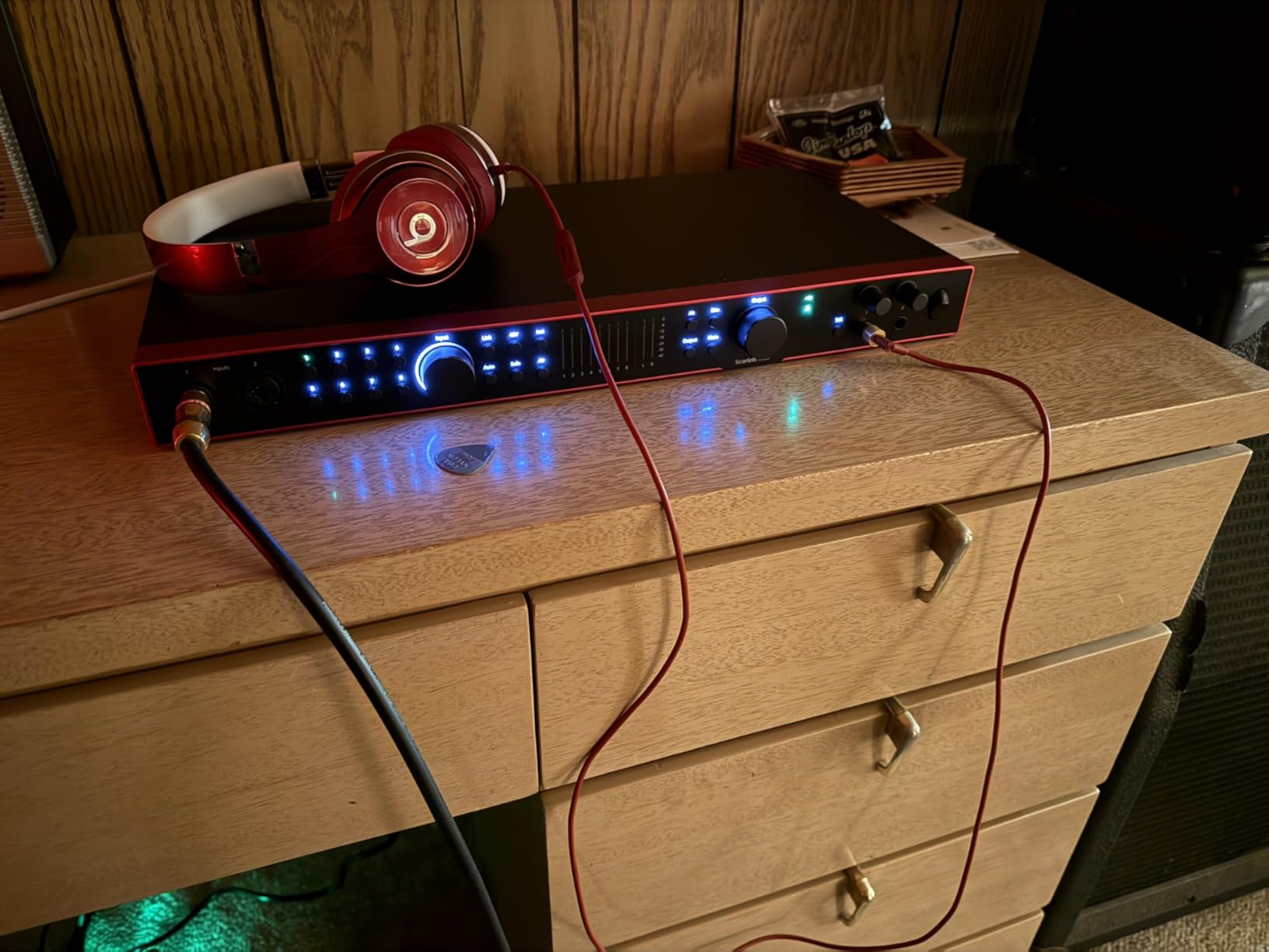 Focusrite Scarlett 18i16 4th Gen USB Audio Interface, for Songwriting, Music Production, Recording, and Podcasting — High-Fidelity, Studio Quality Recording, and All the Software You Need to Record Customer Review Focusrite Scarlett 18i16 4th Gen USB Audio Interface, for Songwriting, Music Production, Recording, and Podcasting — High-Fidelity, Studio Quality Recording, and All the Software You Need to Record - Customer Photo 3