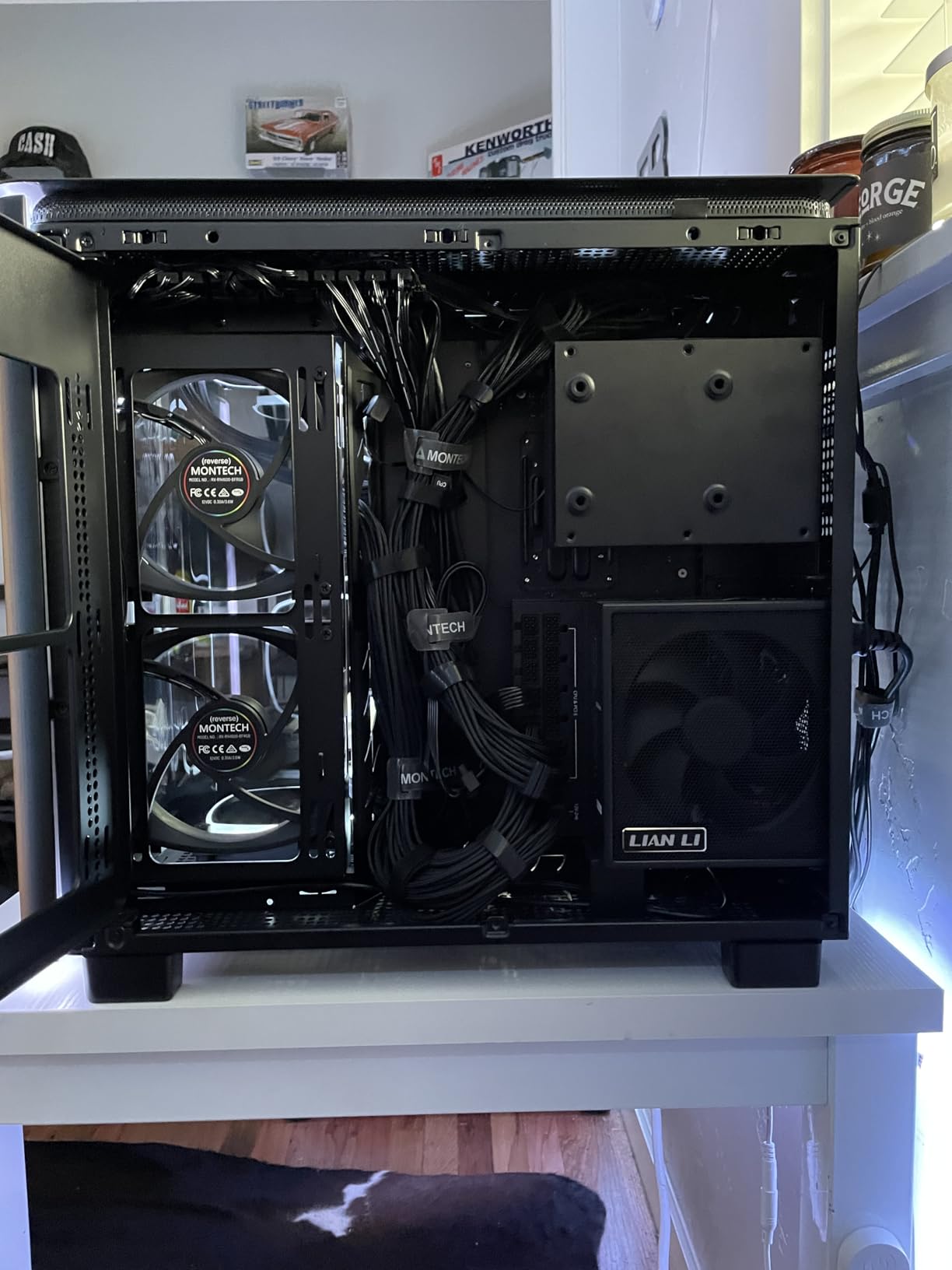 Lian Li Edge Series-1300W Full Modular Power Supply-80 Plus Platinum-ATX 3.0, 3.1-PCIE 5.1-L-Shape Design for Dual Chamber Case-120mm FDB Fan-Supports up to 4X USB Devices-White (EG1300WE.US) - Customer Photo 2