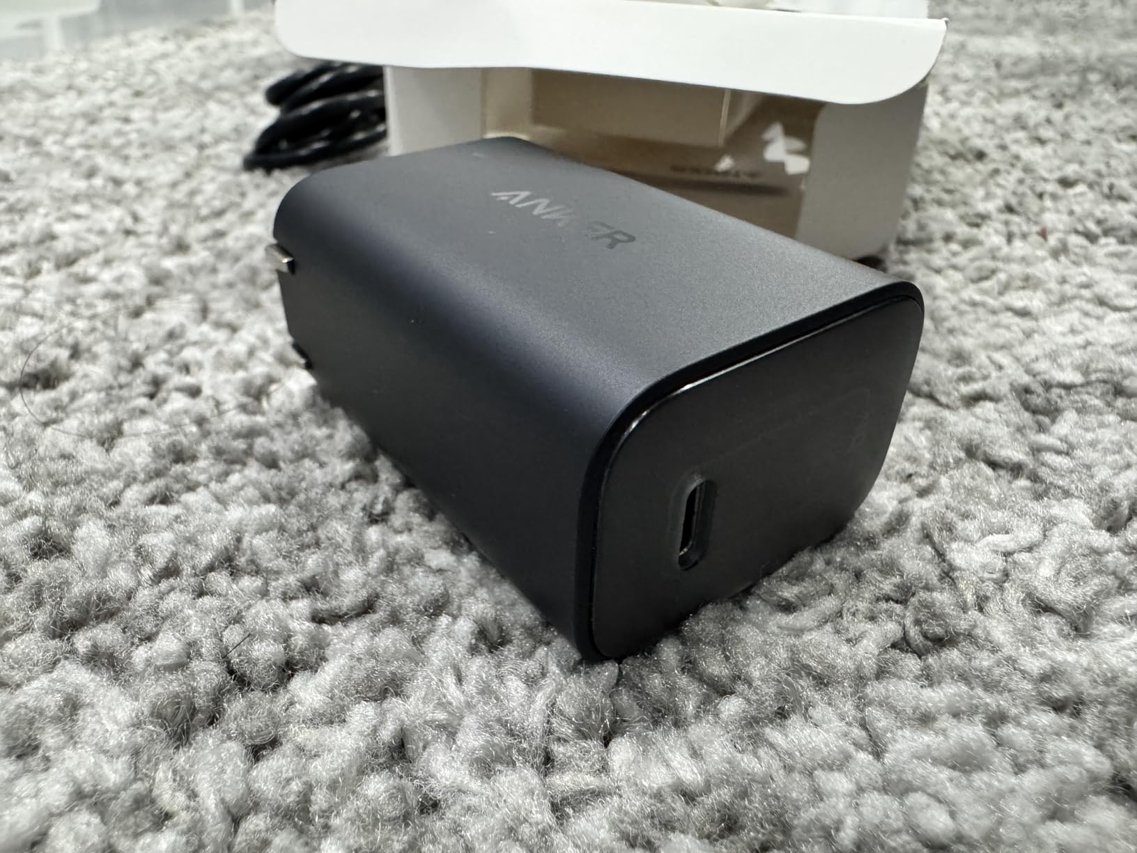 Anker Nano Charger, 100W Foldable Type C Charger for iPhone 17 Series, and All USB C Devices, 6FT USB-C Cable Included, Compatible with MagSafe - Customer Photo 4