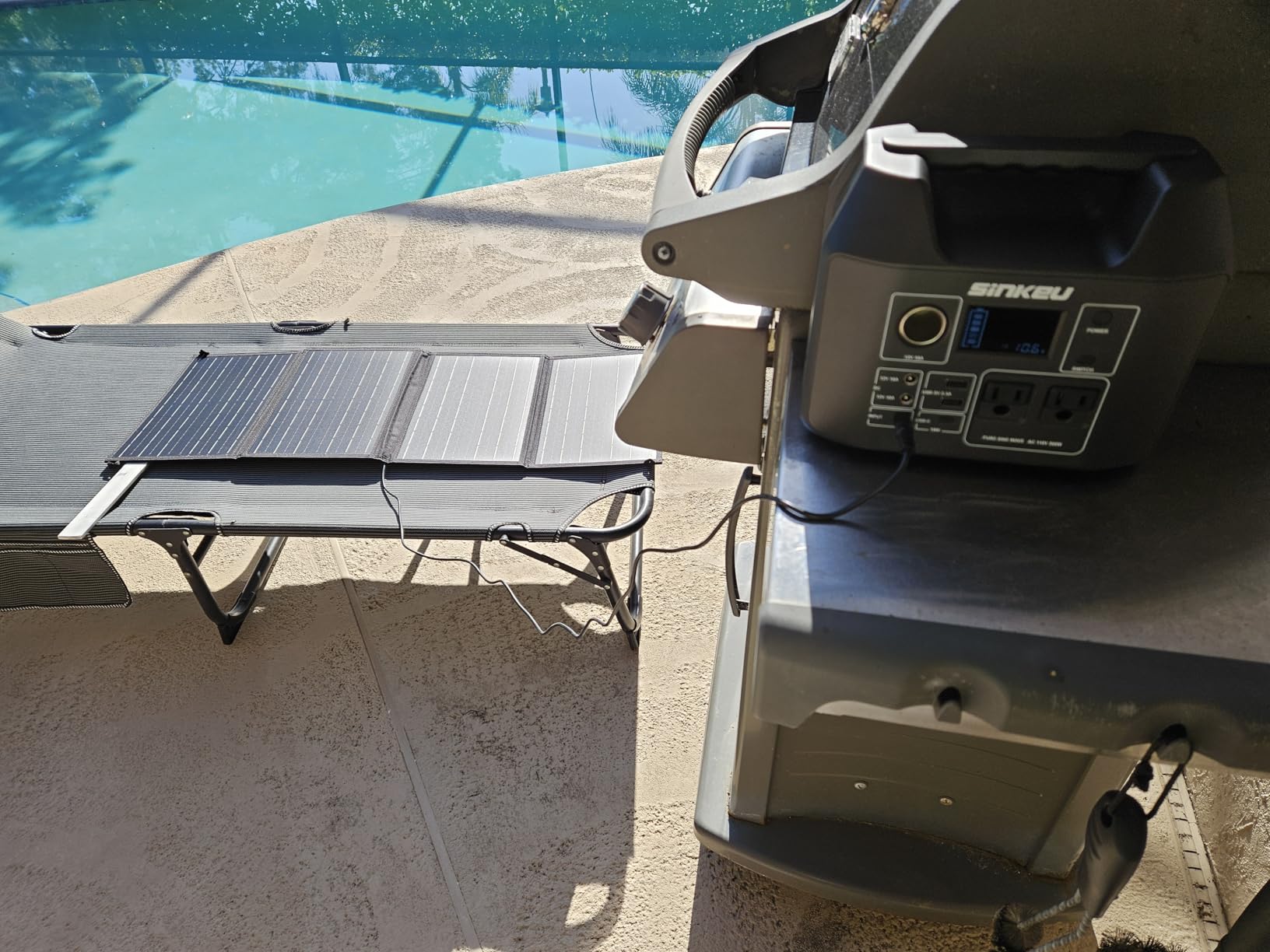 SinKeu Portable Power Station 80000mAh,256Wh LiFePO4 Battery Backup,300W AC Outlets, Power Bank for Hurricane Emergency Outdoor Camping RVs Home - Customer Photo 4