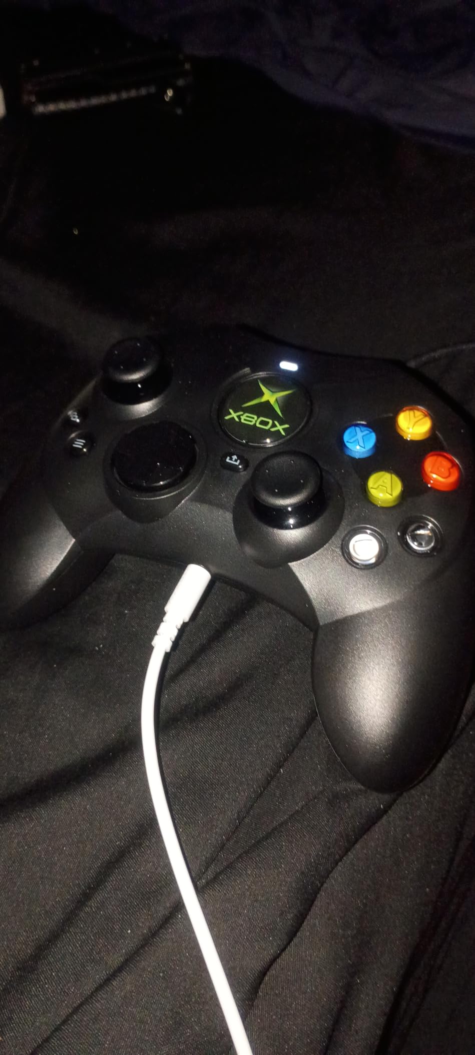 Hyperkin - DuchesS Wired Controller - Officially licensed Xbox S Controller for Xbox Series X|S, Xbox One, Windows 10|11, PC, with Audio Jack, Impulse Triggers, and Hall effect triggers. - Black - Customer Photo 2