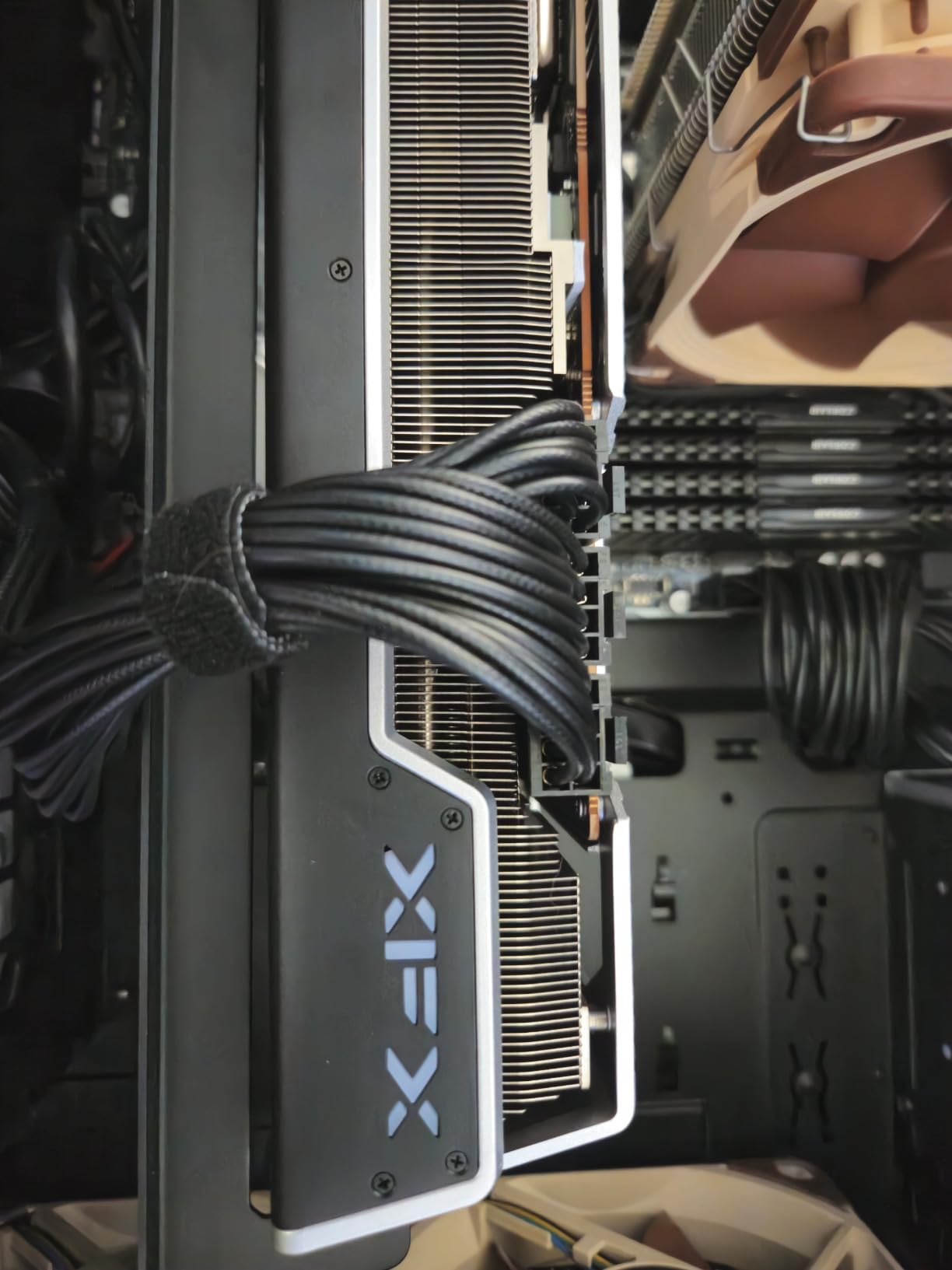 XFX Speedster SWFT210 Radeon RX 7700XT Gaming Graphics Card with 12GB GDDR6 HDMI 3xDP, AMD RDNA 3 RX-77TSWFTFP Customer Review XFX Speedster SWFT210 Radeon RX 7700XT Gaming Graphics Card with 12GB GDDR6 HDMI 3xDP, AMD RDNA 3 RX-77TSWFTFP - Customer Photo 2