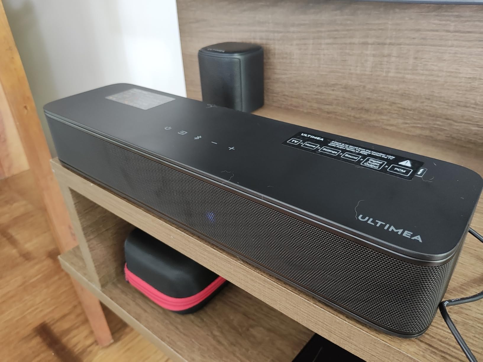 ULTIMEA 2.1ch Compact Sound Bar for TV, Built-in Subwoofer, APP Control, Peak Power 120W, All-in-one PC Sound bar for Game, 16 Inches Bluetooth 5.3 TV Sound Bar, Opt/AUX/Wall Mount, Solo B30 Pro Customer Review ULTIMEA 2.1ch Compact Sound Bar for TV, Built-in Subwoofer, APP Control, Peak Power 120W, All-in-one PC Sound bar for Game, 16 Inches Bluetooth 5.3 TV Sound Bar, Opt/AUX/Wall Mount, Solo B30 Pro - Customer Photo 2