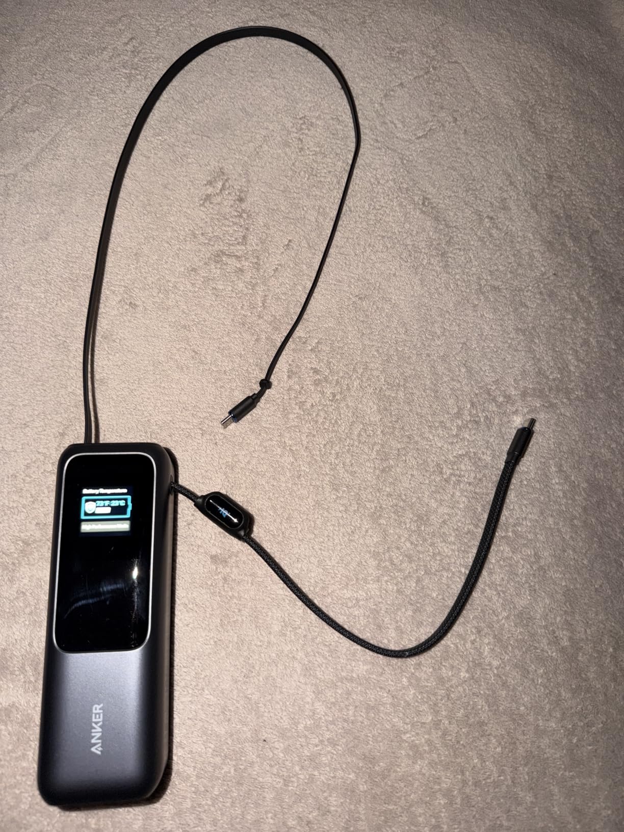 Anker Laptop Power Bank, 25,000mAh Portable Charger with Triple 100W USB-C Ports, Built-in and Retractable Cables, for iPhone 16/15 Series, MacBook, Samsung, and More (Flight-Approved) - Customer Photo 1