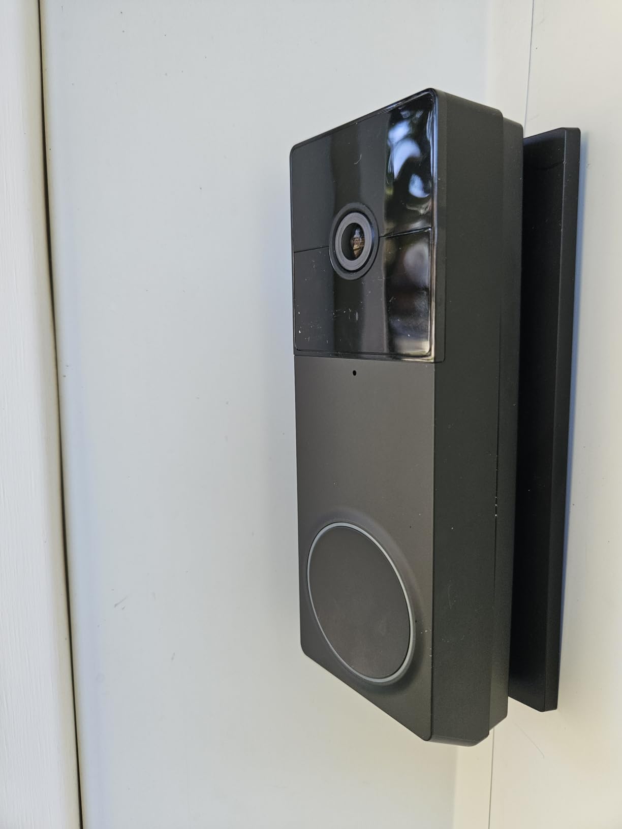 WYZE Wireless Duo Cam Video Doorbell (Chime Included), Battery Powered, 2K Full HD Video, 2 Cameras (People and Package), 2-Way Audio, Color Night Vision Customer Review WYZE Wireless Duo Cam Video Doorbell (Chime Included), Battery Powered, 2K Full HD Video, 2 Cameras (People and Package), 2-Way Audio, Color Night Vision - Customer Photo 1