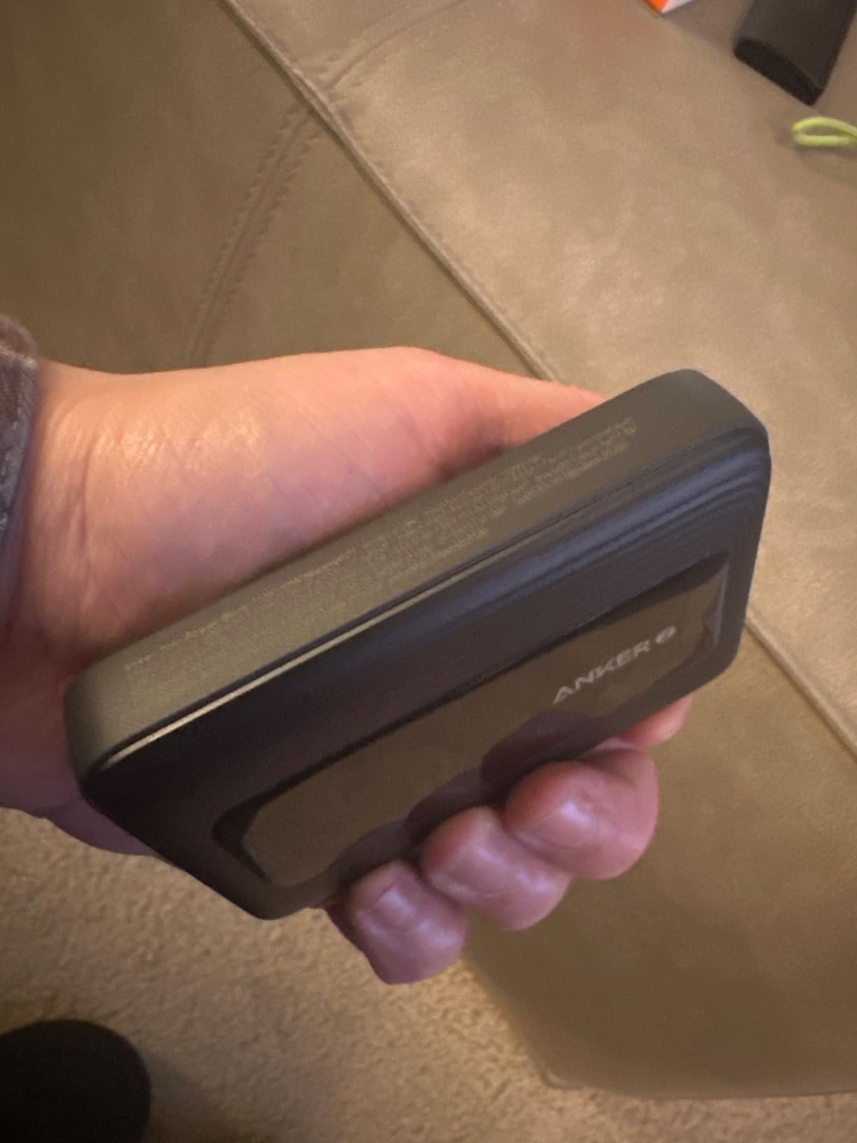 Anker Zolo Magnetic Power Bank, Compact 10,000mAh Wireless Portable Charger with 30W Max Fast Charging, Skin-Friendly and Durable Battery Pack, for iPhone 16/15/14 Series, AirPods, and More - Customer Photo 5
