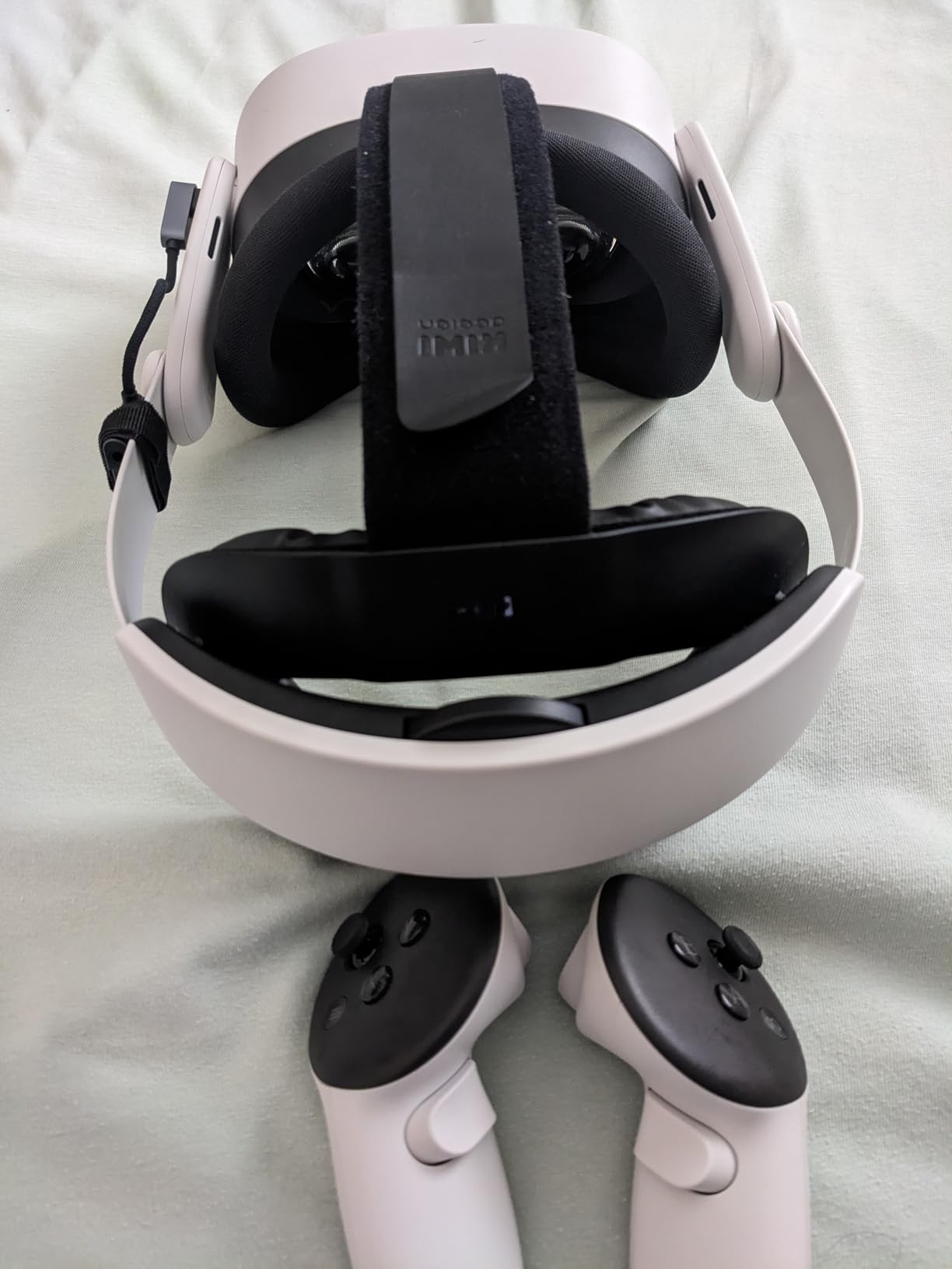 Meta Quest 3S 128GB — Get Batman: Arkham Shadow and a 3-Month Trial of Meta Horizon+ Included — All-in-One Headset Customer Review Meta Quest 3S 128GB — Get Batman: Arkham Shadow and a 3-Month Trial of Meta Horizon+ Included — All-in-One Headset - Customer Photo 3