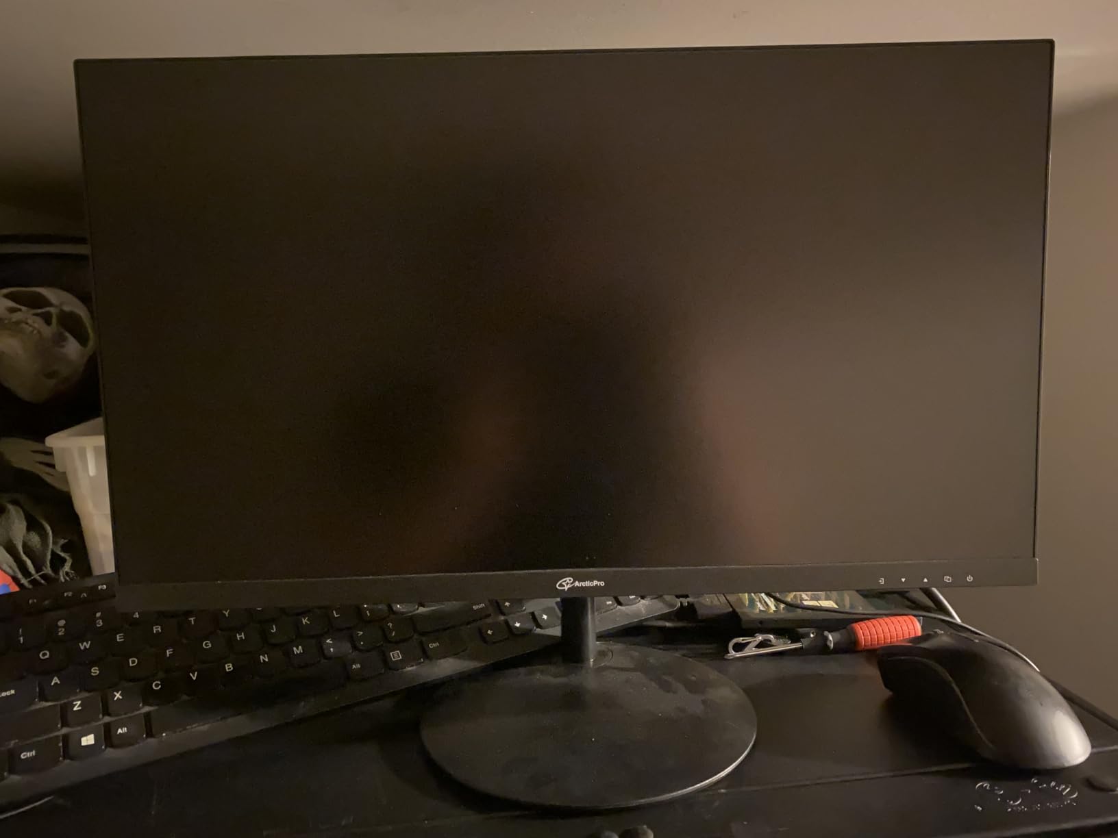 ArcticPro 22 inch Class Thin Full HD (1920 x 1080p) Computer Monitor, 100Hz Refresh Rate, 99% sRGB, 3-Sided Frameless, Ultra Slim, VESA, LowBlue Mode, Tilt Adjust, HDMI *1, VGA*1 Customer Review ArcticPro 22 inch Class Thin Full HD (1920 x 1080p) Computer Monitor, 100Hz Refresh Rate, 99% sRGB, 3-Sided Frameless, Ultra Slim, VESA, LowBlue Mode, Tilt Adjust, HDMI *1, VGA*1 - Customer Photo 1