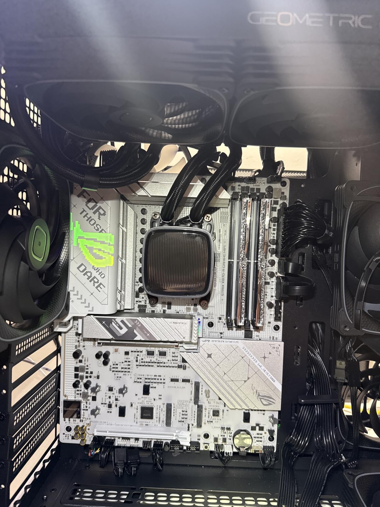 ASUS ROG Strix X870-A Gaming WiFi AMD AM5 X870 ATX Motherboard 16+2+2 Power Stages, Dynamic OC Switcher, Core Flex, DDR5 AEMP, WiFi 7, 4X M.2, PCIe® 5.0, Q-Release Slim, USB4®, AI OCing & Networking - Customer Photo 2