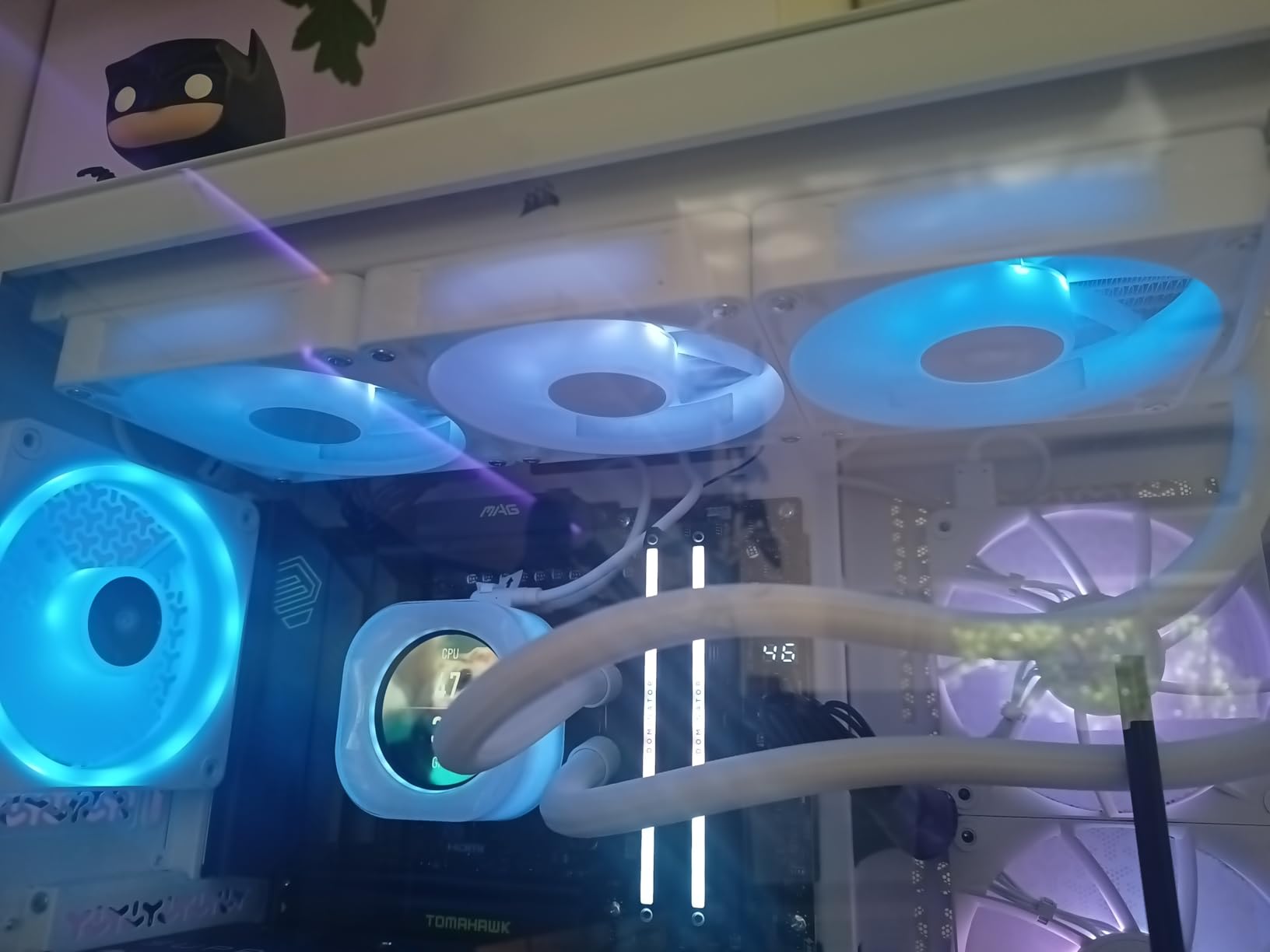 CORSAIR iCUE Link Titan 360 RX LCD Liquid CPU Cooler – 360mm AIO – Low-Noise – FlowDrive Cooling Engine – Intel LGA 1851/1700, AMD AM5/AM4 – 3X RX120 RGB Fans – iCUE Link System Hub Included – Black - Customer Photo 1
