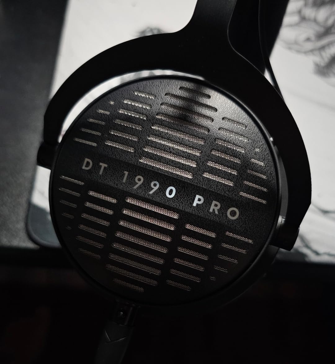 beyerdynamic DT 1990 PRO MKII Premium Tesla Studio Headphones for Mixing, Mastering and Editing (Open) - Customer Photo 2