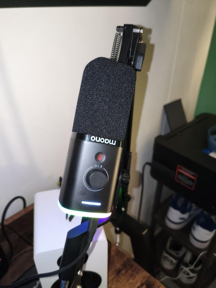 MAONO XLR/USB Gaming Microphone Kit: Dynamic PC Mic for Streaming Podcasting, Software Support, Mute Button, Gain Control, RGB Computer Mic with Boom Arm Stand, for Recording, PS4/PS5, PD100XS Black Customer Review MAONO XLR/USB Gaming Microphone Kit: Dynamic PC Mic for Streaming Podcasting, Software Support, Mute Button, Gain Control, RGB Computer Mic with Boom Arm Stand, for Recording, PS4/PS5, PD100XS Black - Customer Photo 1