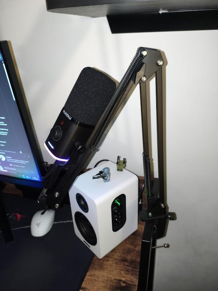MAONO XLR/USB Gaming Microphone Kit: Dynamic PC Mic for Streaming Podcasting, Software Support, Mute Button, Gain Control, RGB Computer Mic with Boom Arm Stand, for Recording, PS4/PS5, PD100XS Black Customer Review MAONO XLR/USB Gaming Microphone Kit: Dynamic PC Mic for Streaming Podcasting, Software Support, Mute Button, Gain Control, RGB Computer Mic with Boom Arm Stand, for Recording, PS4/PS5, PD100XS Black - Customer Photo 3