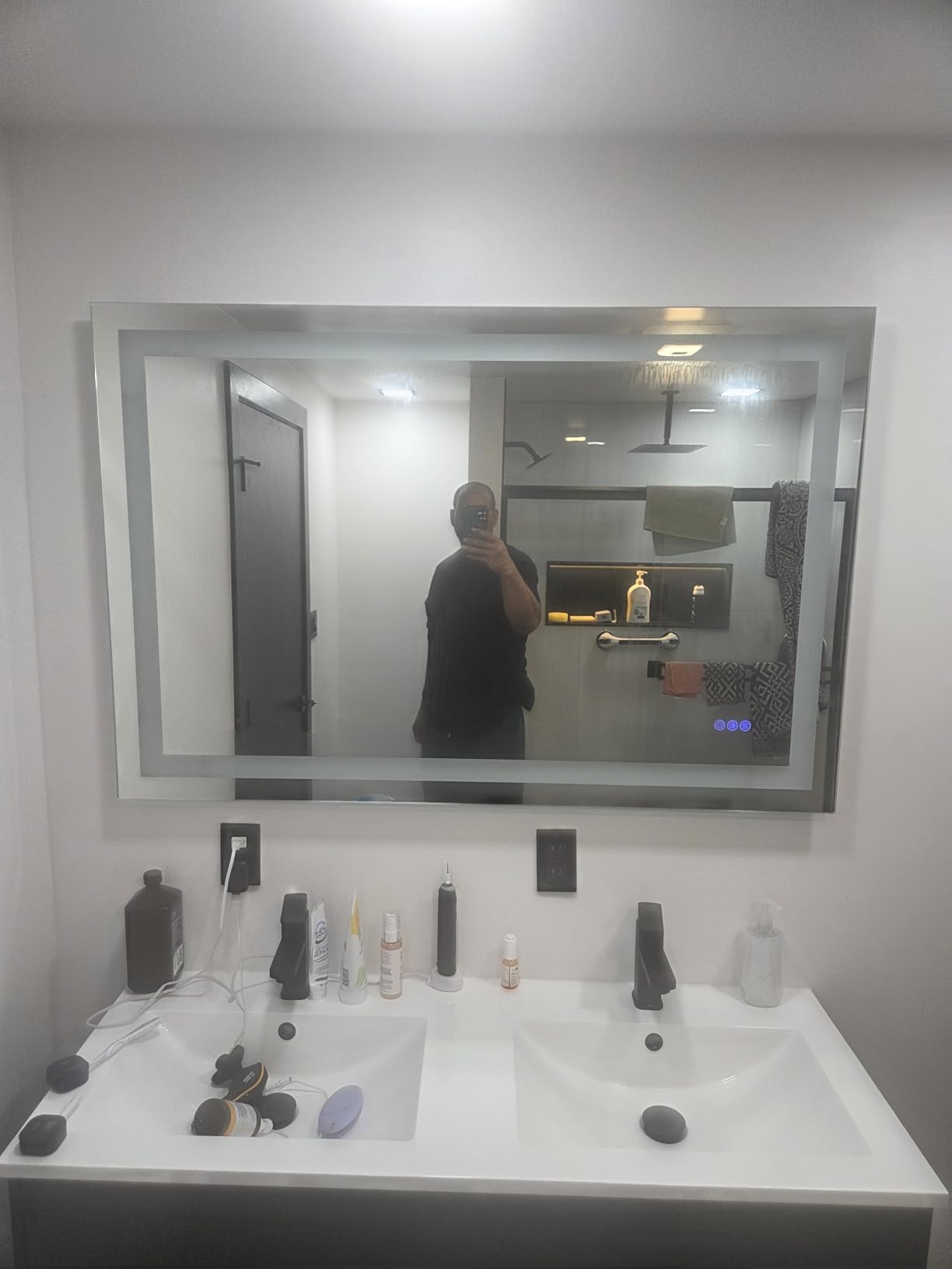 40X32 LED Bathroom Mirror with Lights, Anti-Fog, Dimmable, Backlit + Front Lit, Smart Bathroom Vanity Mirror, Memory Function, Shatterproof, Tempered Glass (Horizontal/Vertical) customer photo 1