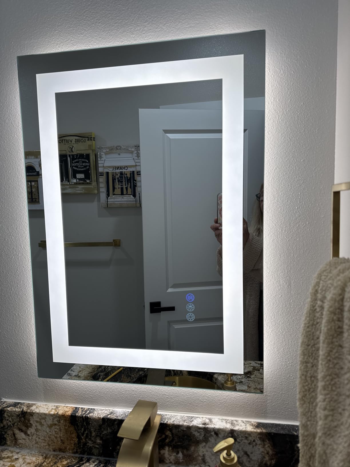 40X32 LED Bathroom Mirror with Lights, Anti-Fog, Dimmable, Backlit + Front Lit, Smart Bathroom Vanity Mirror, Memory Function, Shatterproof, Tempered Glass (Horizontal/Vertical) Customer Review 40X32 LED Bathroom Mirror with Lights, Anti-Fog, Dimmable, Backlit + Front Lit, Smart Bathroom Vanity Mirror, Memory Function, Shatterproof, Tempered Glass (Horizontal/Vertical) - Customer Photo 5