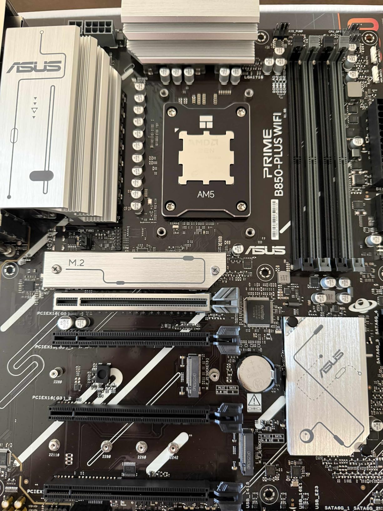 AMD RYZEN 7 9800X3D 8-Core, 16-Thread Desktop Processor Customer Review AMD RYZEN 7 9800X3D 8-Core, 16-Thread Desktop Processor - Customer Photo 2