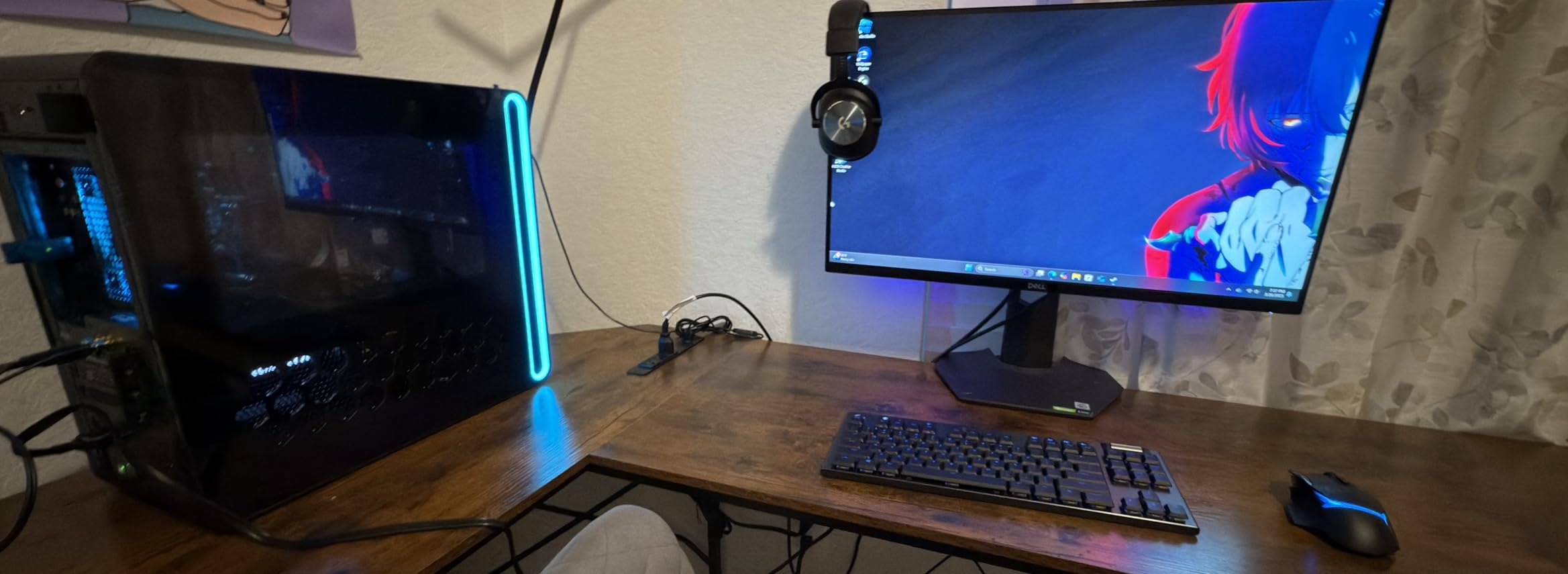 Alienware Aurora R16 Gaming Desktop - Intel Core i7 14700F, 32GB DDR5 RAM, 1TB SSD, NVIDIA GeForce RTX 4070 Super 12GB GDDR6X Graphics, Windows 11 Home, 1 Year Onsite/in-Home Service - Basalt Black Customer Review Alienware Aurora R16 Gaming Desktop - Intel Core i7 14700F, 32GB DDR5 RAM, 1TB SSD, NVIDIA GeForce RTX 4070 Super 12GB GDDR6X Graphics, Windows 11 Home, 1 Year Onsite/in-Home Service - Basalt Black - Customer Photo 1