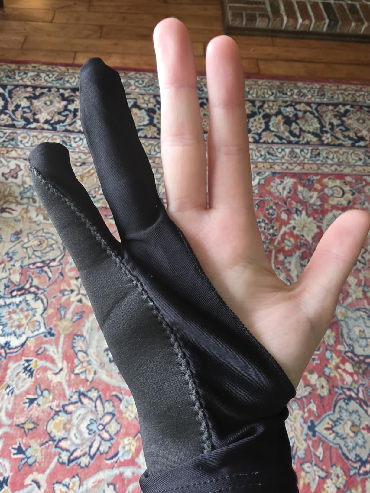 Digital Drawing Glove: 3-Layer Palm Rejection, Two-Finger Artist Glove for Drawing Tablet, iPad, Paper Sketching, Fits Left and Right Hand, Includes Cleaning Cloth (2-Pack, Medium, Black) Customer Review Digital Drawing Glove: 3-Layer Palm Rejection, Two-Finger Artist Glove for Drawing Tablet, iPad, Paper Sketching, Fits Left and Right Hand, Includes Cleaning Cloth (2-Pack, Medium, Black) - Customer Photo 2